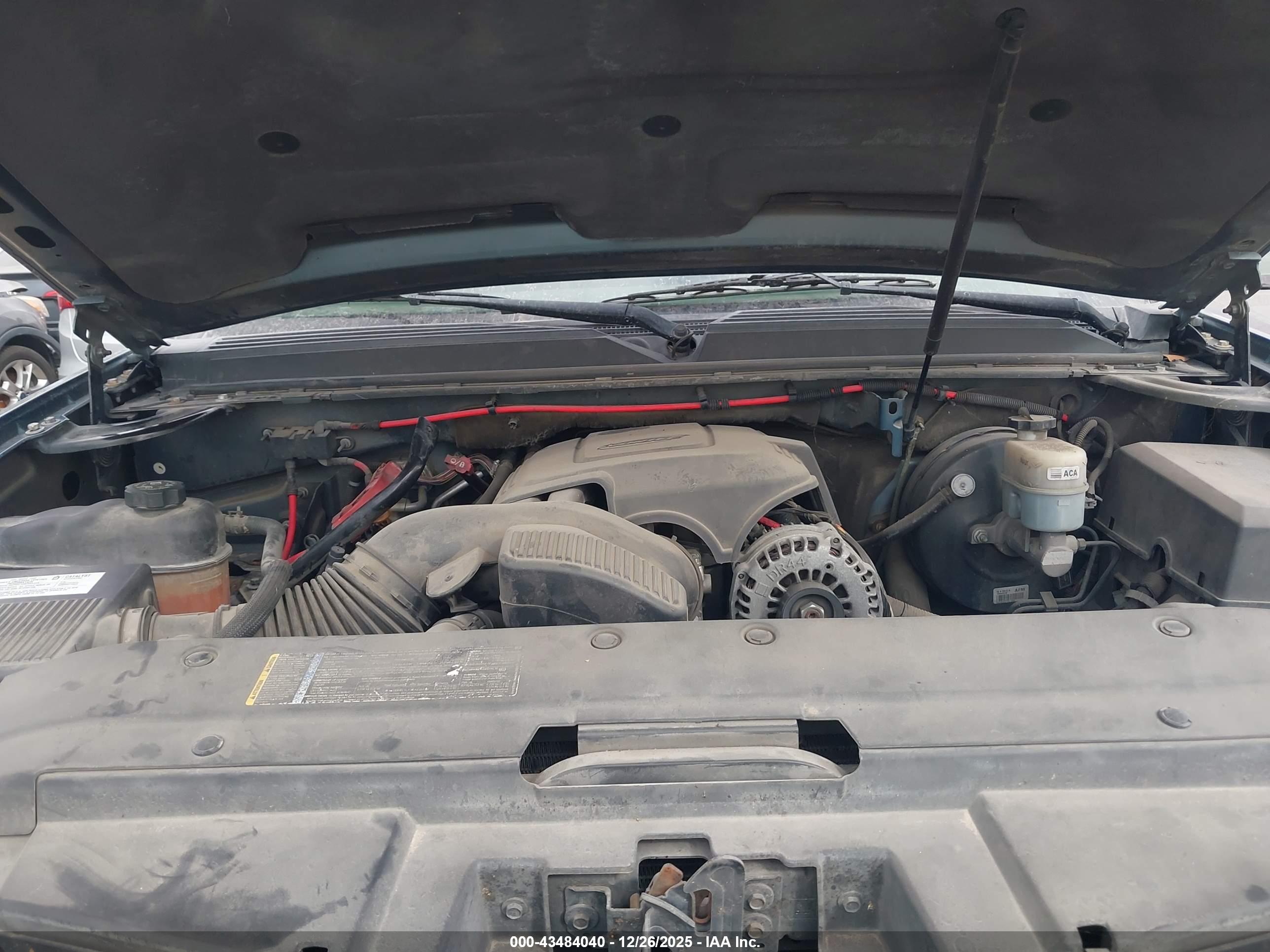 CHEVROLET TAHOE image 10
