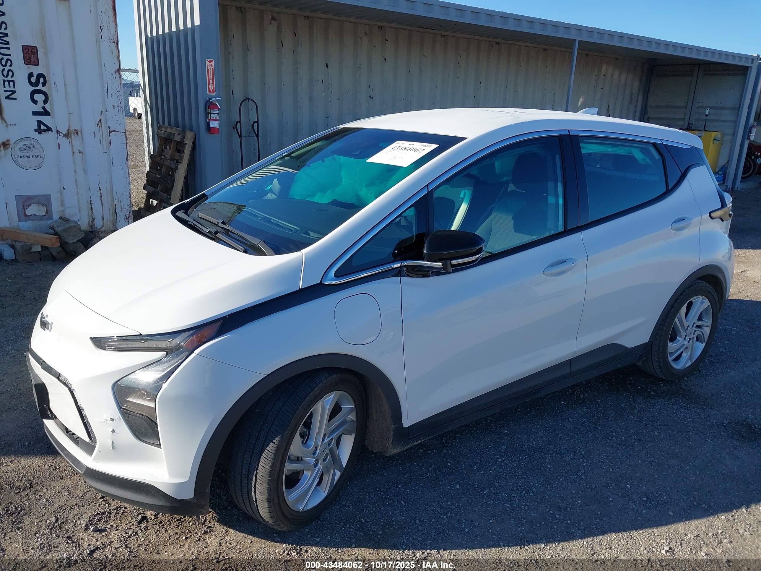 CHEVROLET BOLT image 2