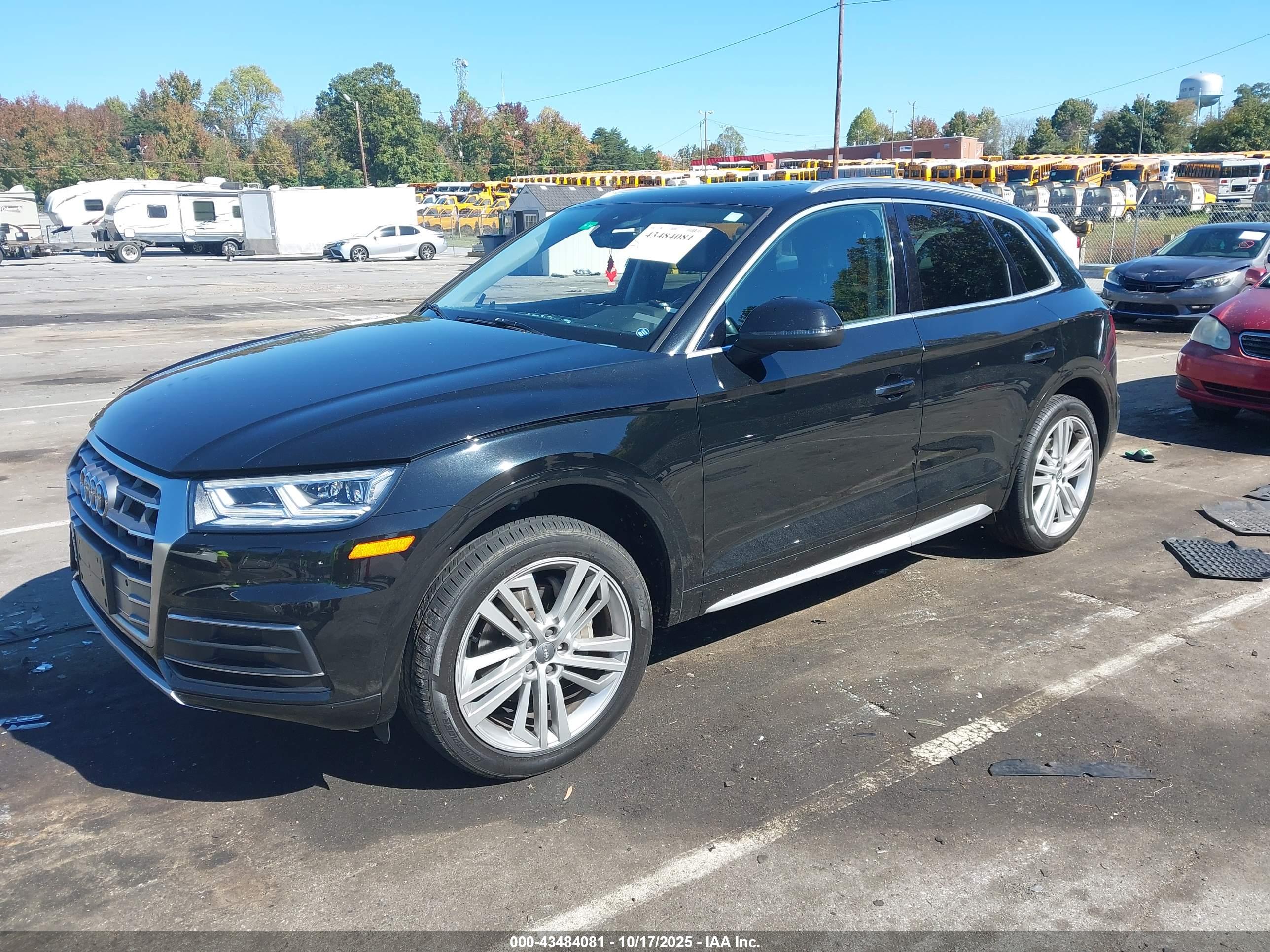 AUDI Q5 image 2