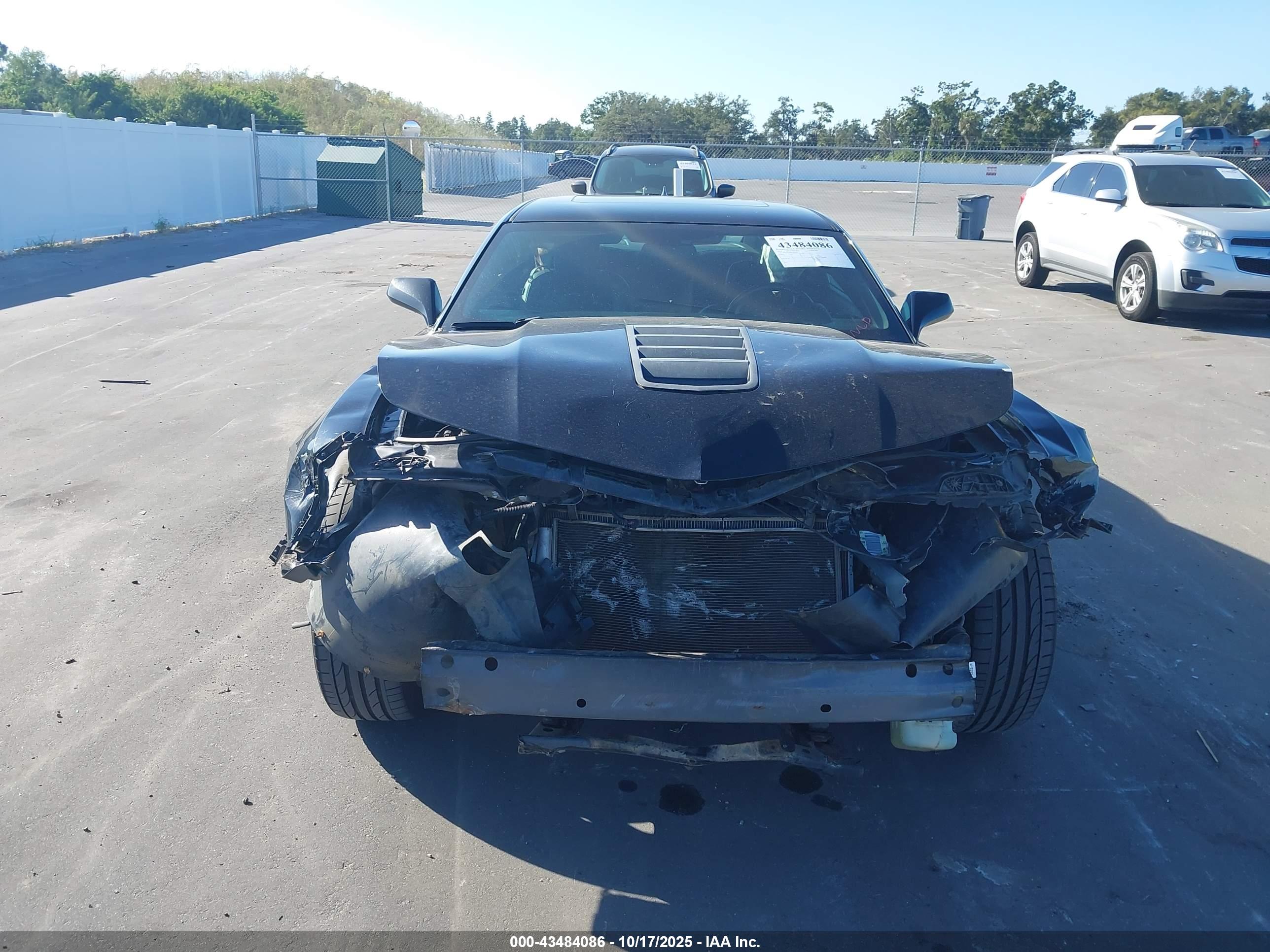 CHEVROLET CAMARO image 6