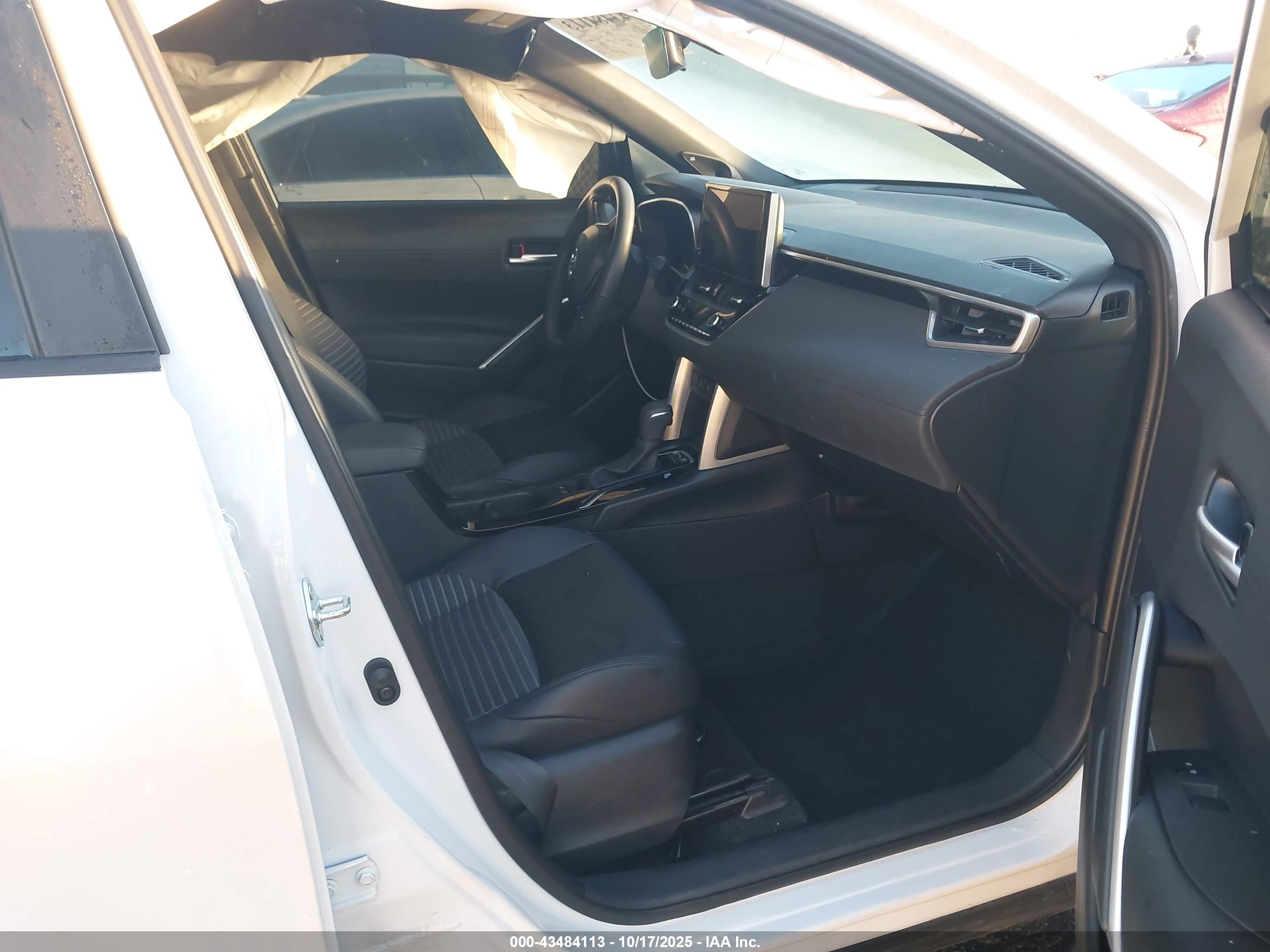 TOYOTA COROLLA image 5