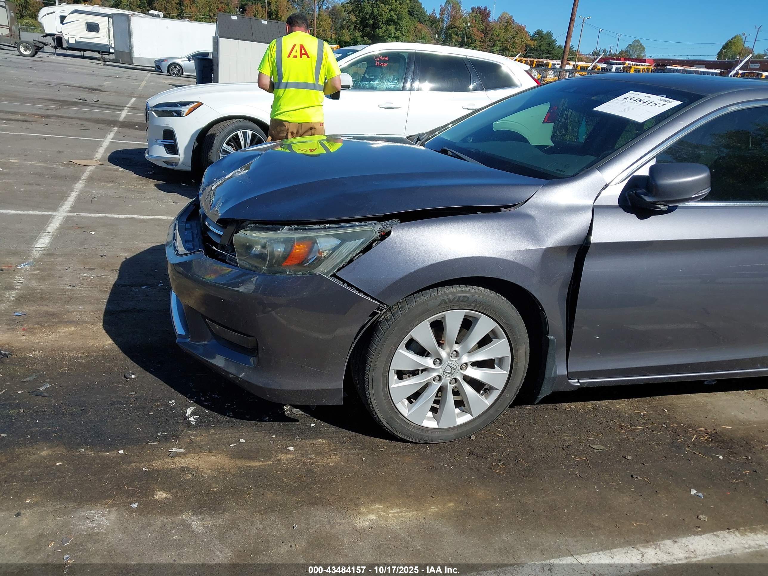 HONDA ACCORD image 6