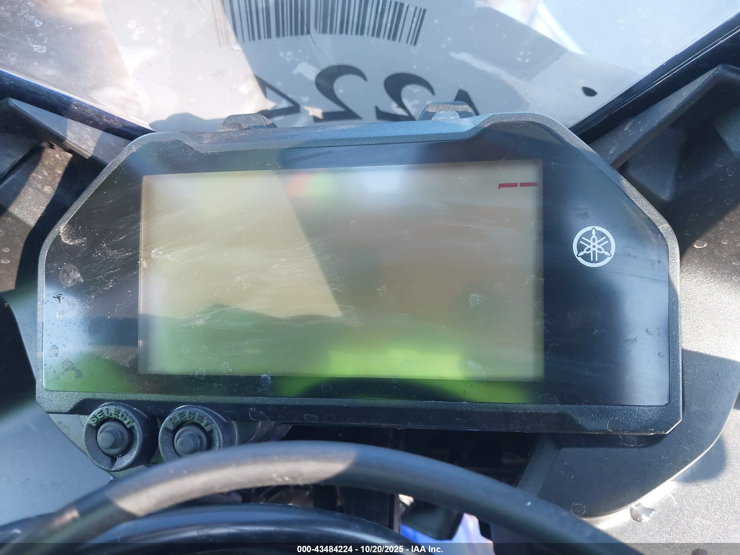 YAMAHA YZFR3 image 7