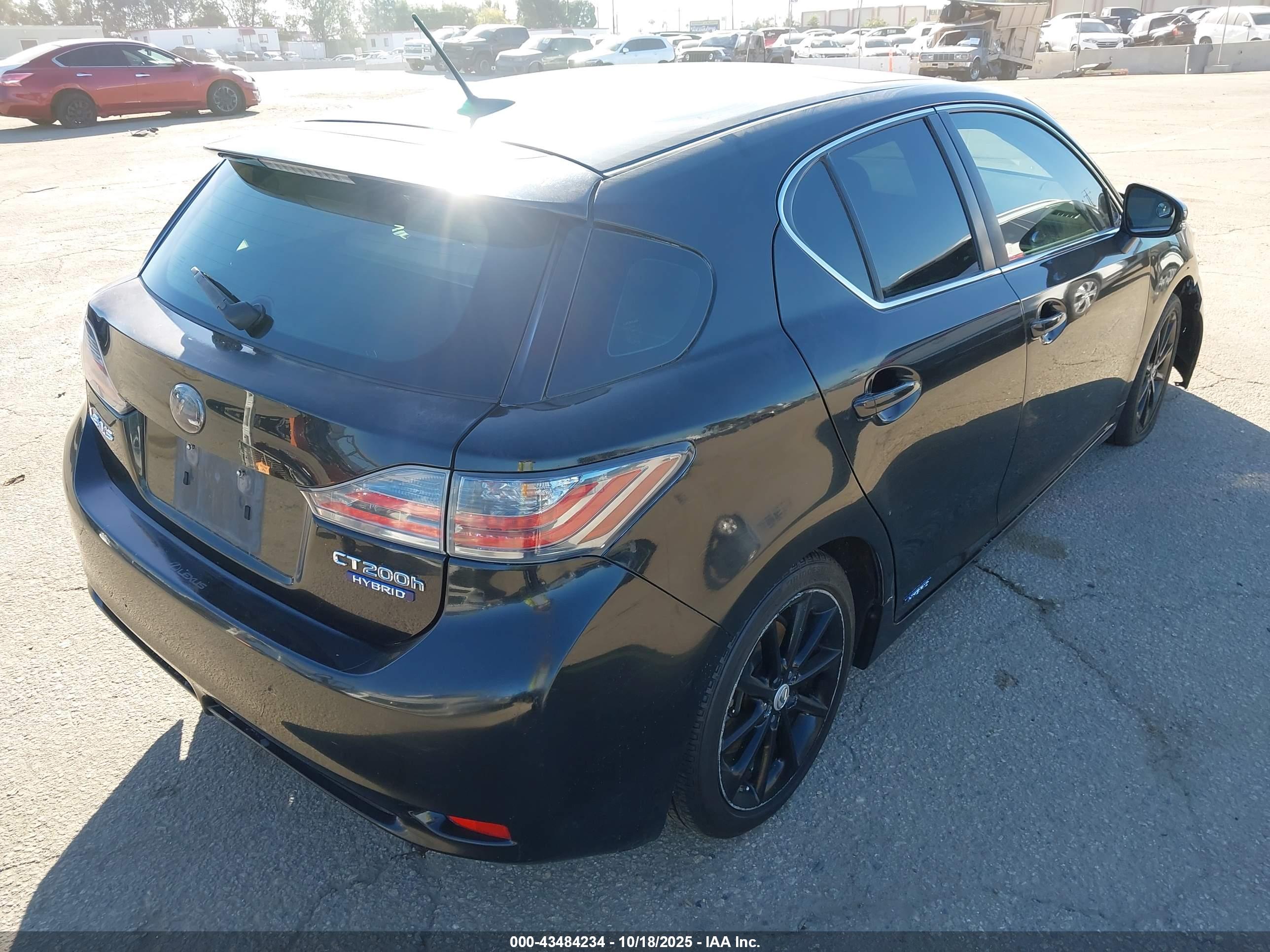 LEXUS CT image 4