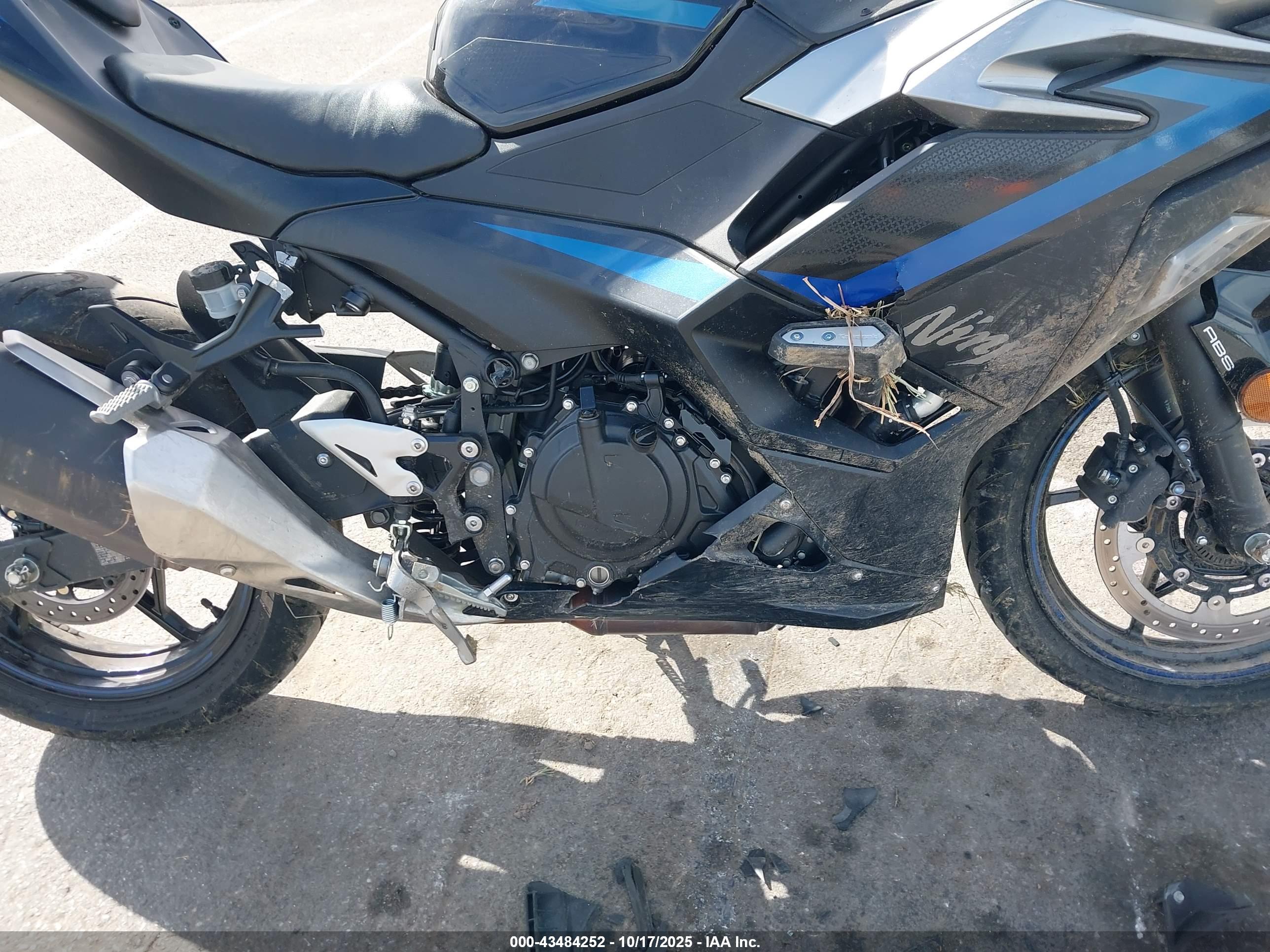 KAWASAKI EX500 image 8