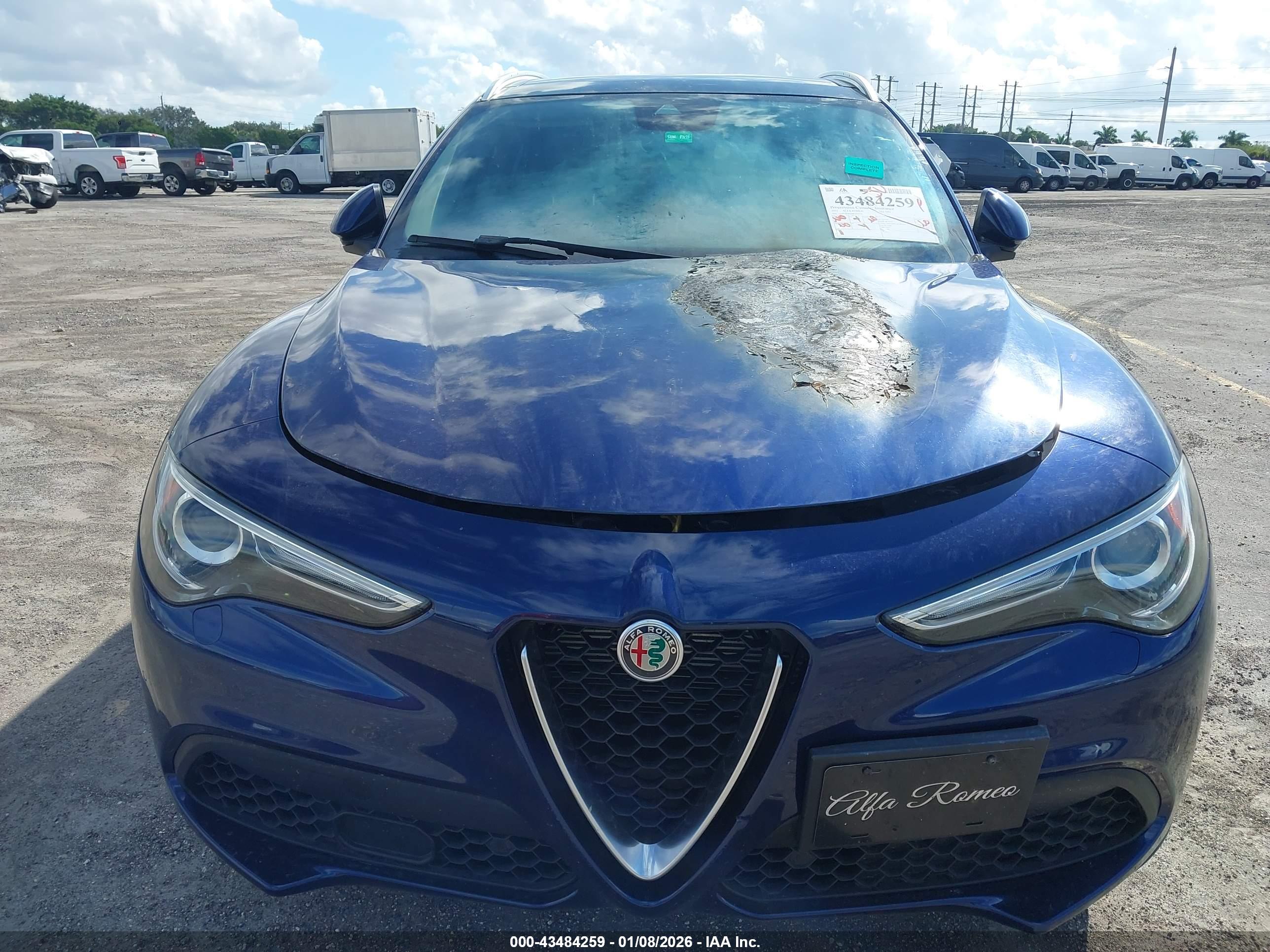 ALFA ROMEO image 6