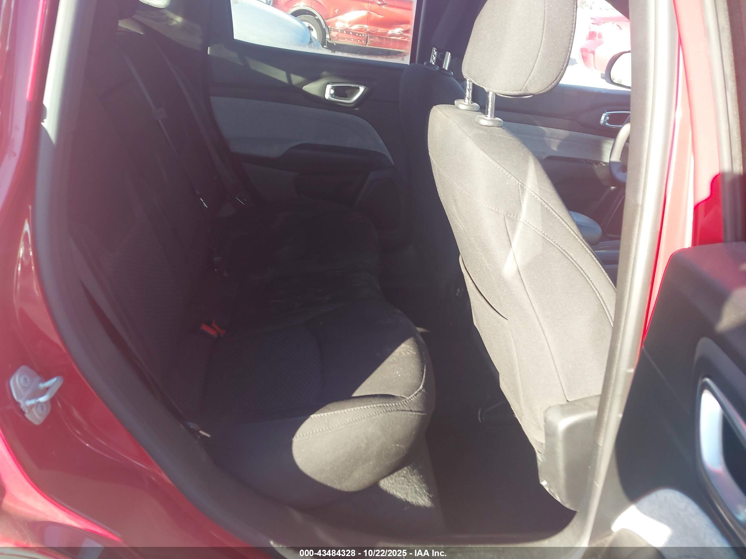 JEEP COMPASS image 8