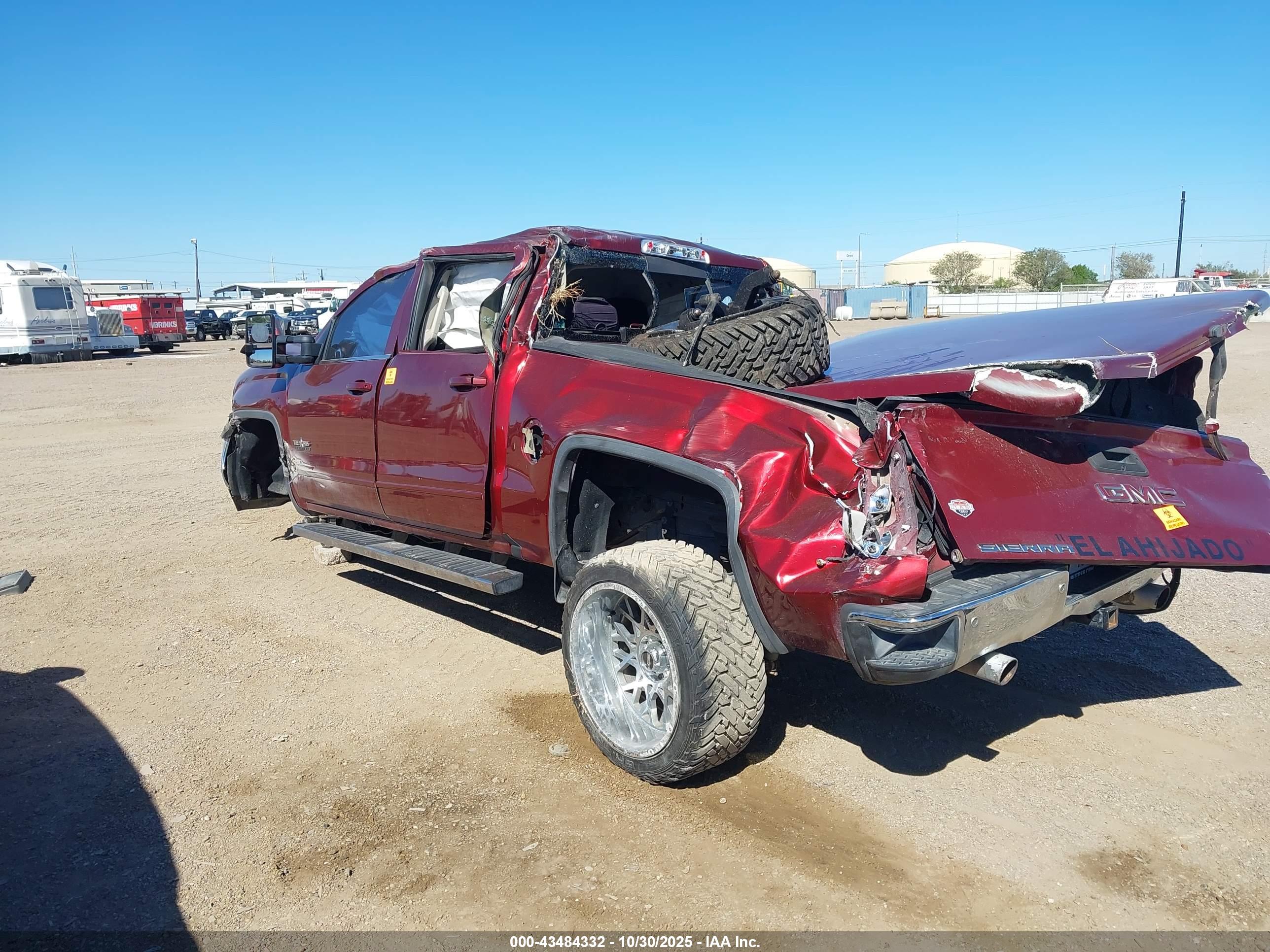 GMC SIERRA image 3