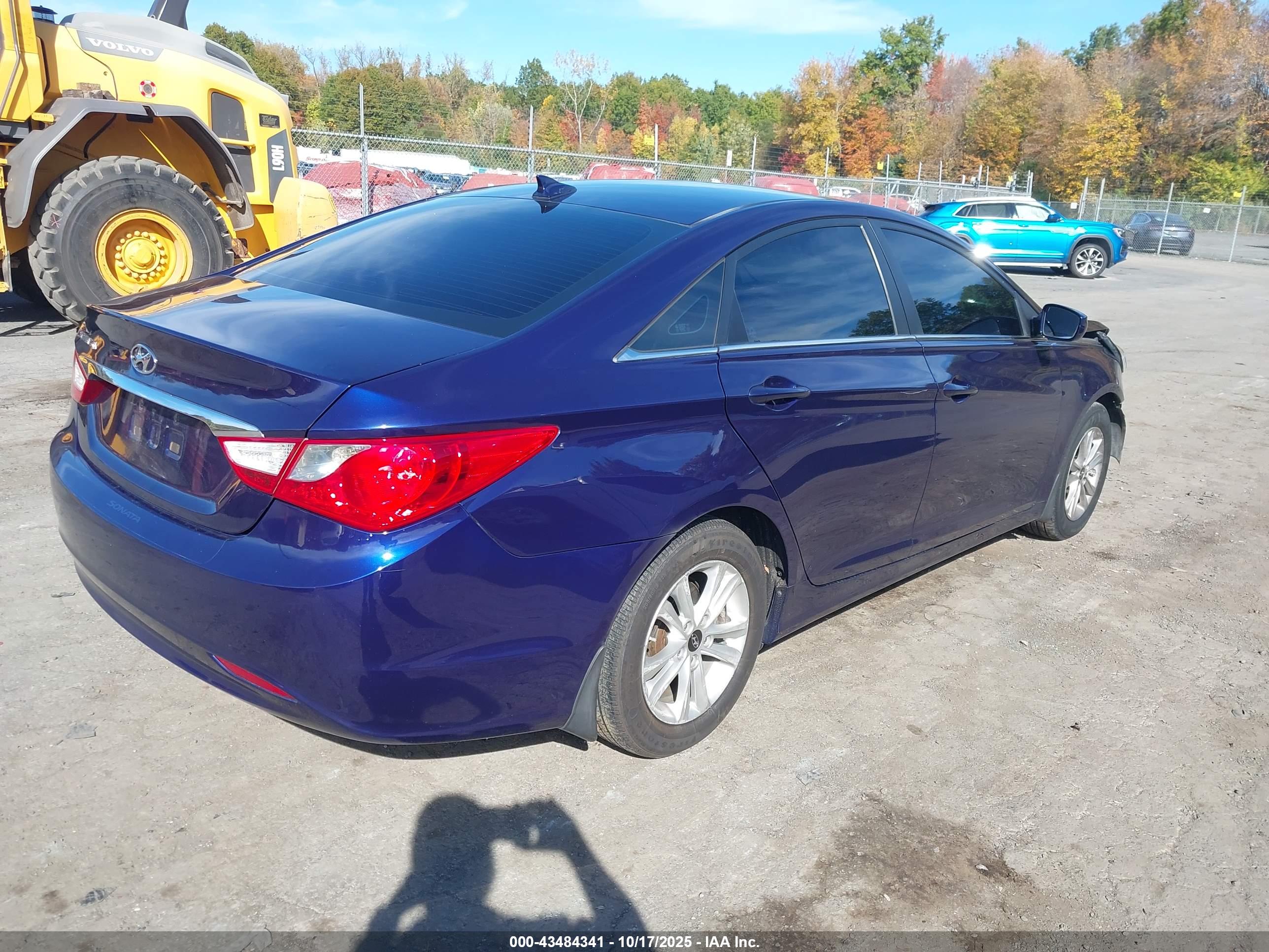 HYUNDAI SONATA image 4