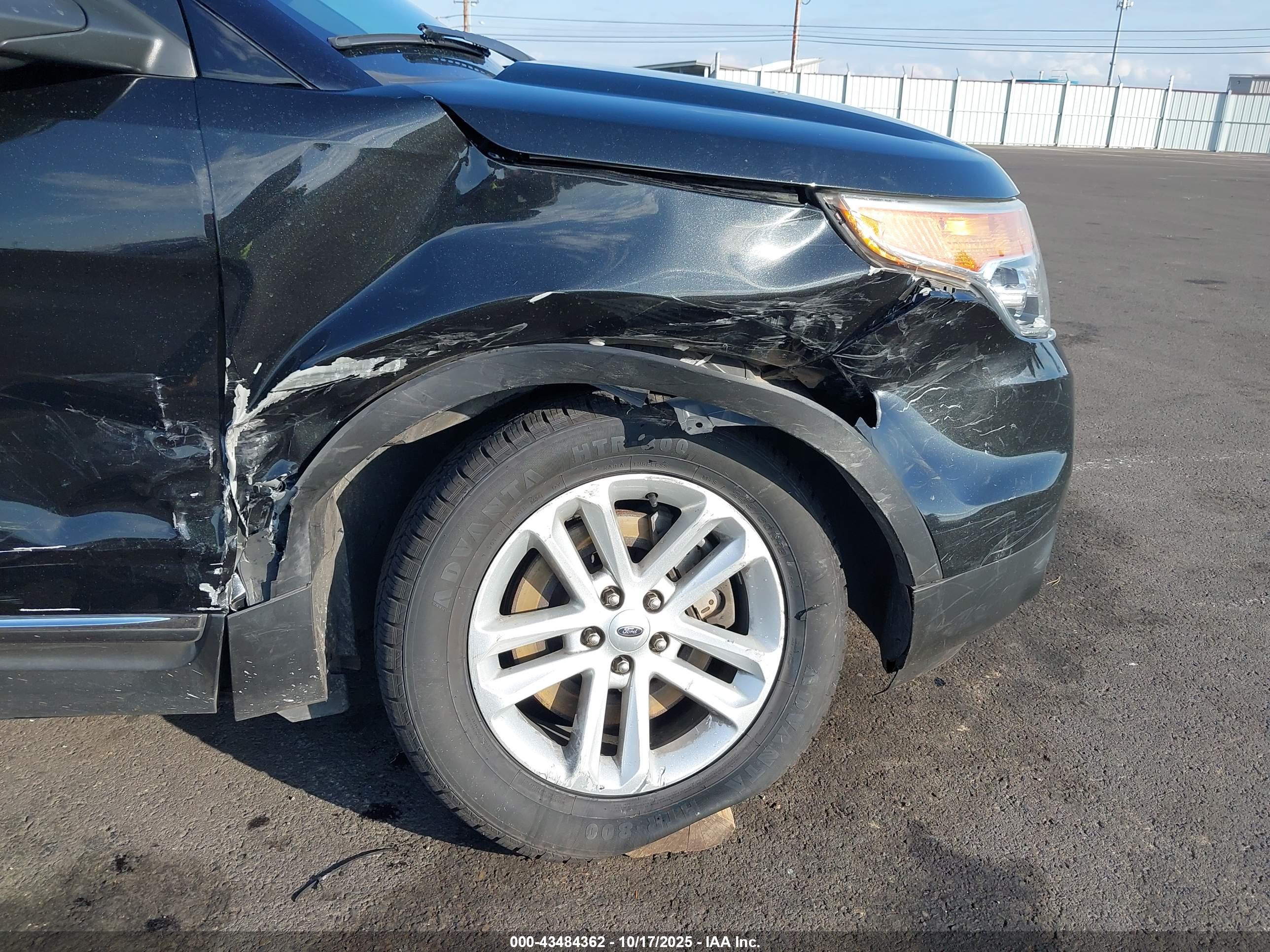 FORD EXPLORER image 6