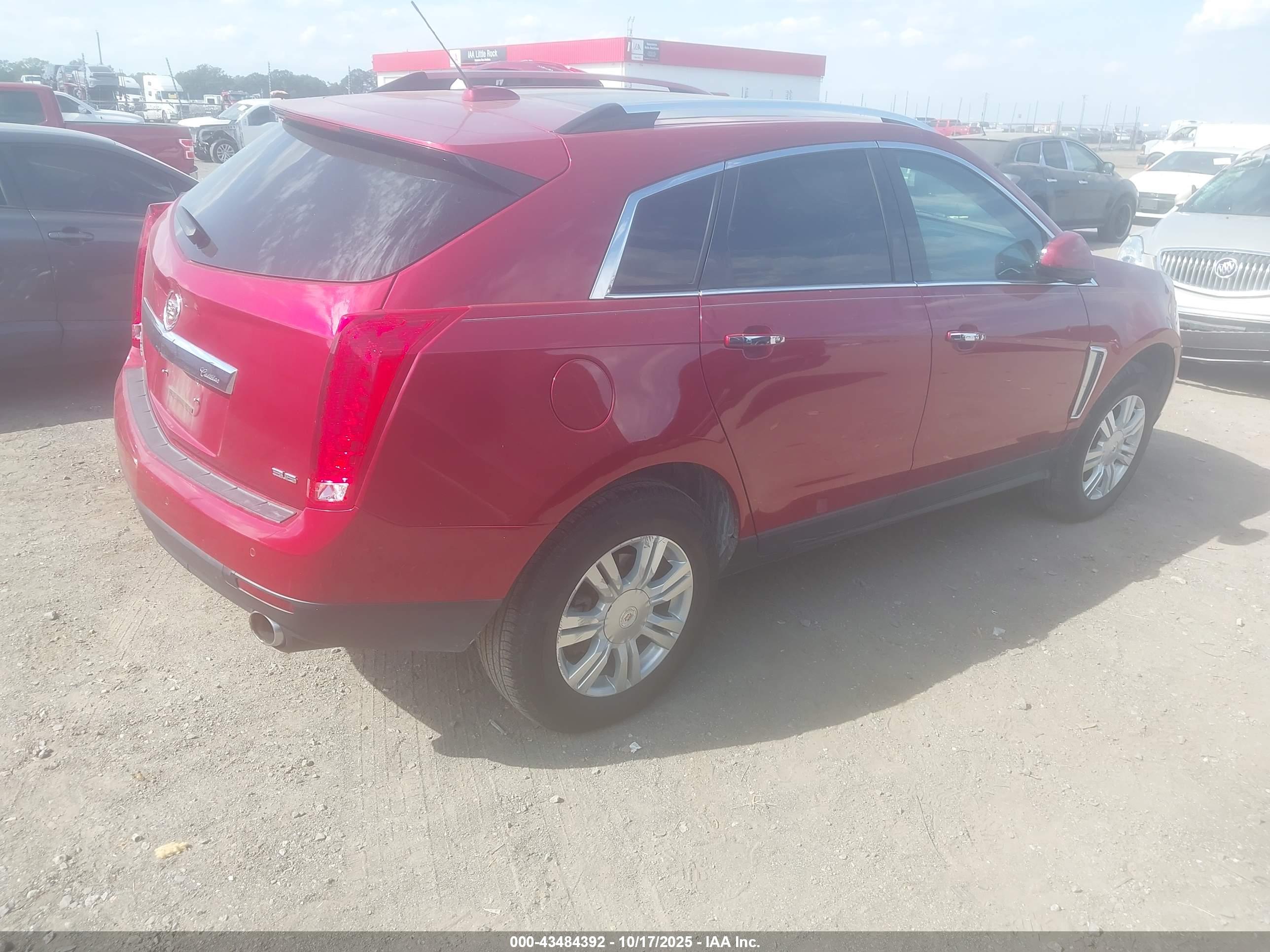 CADILLAC SRX image 4
