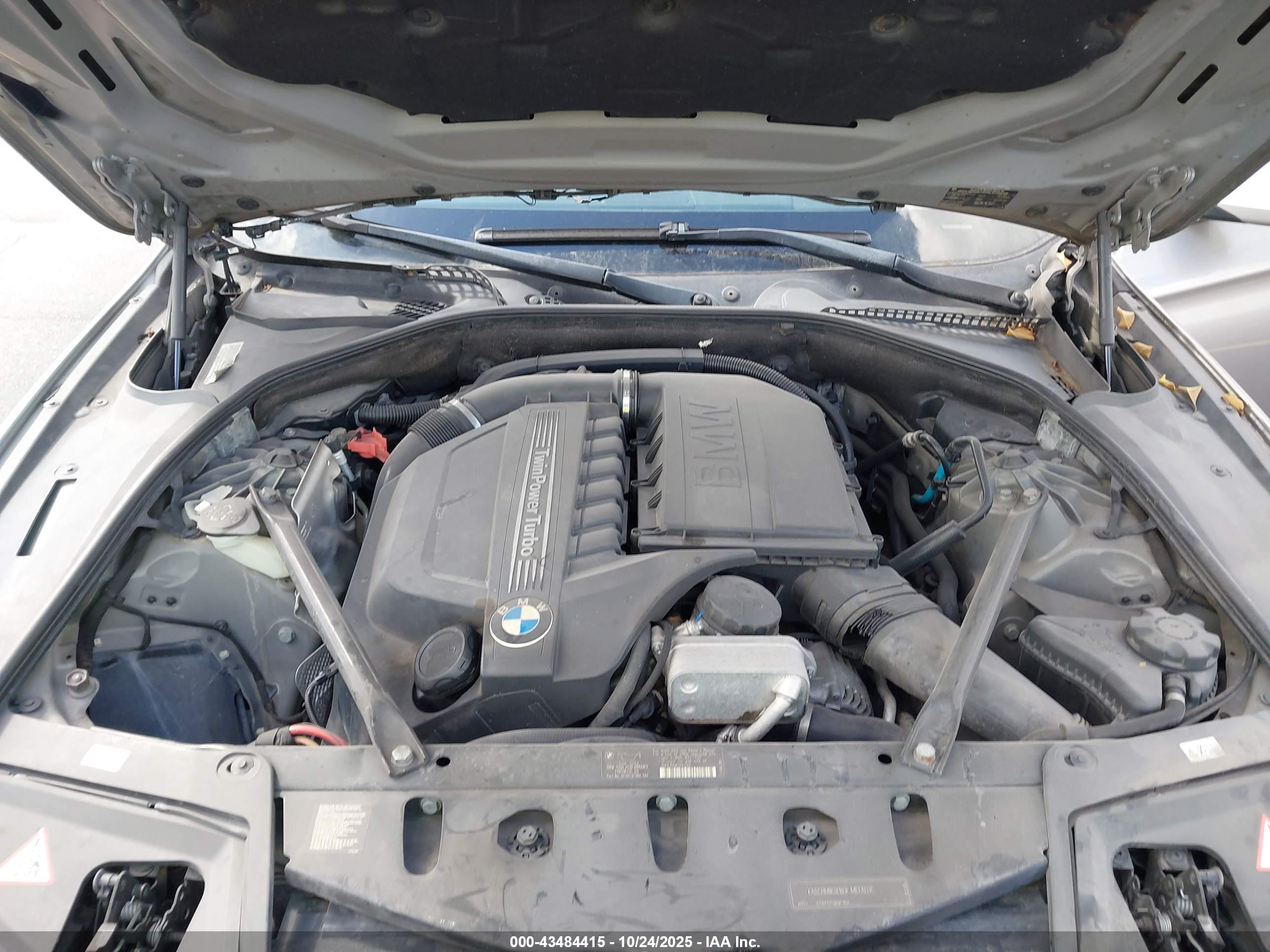 BMW 535I image 10