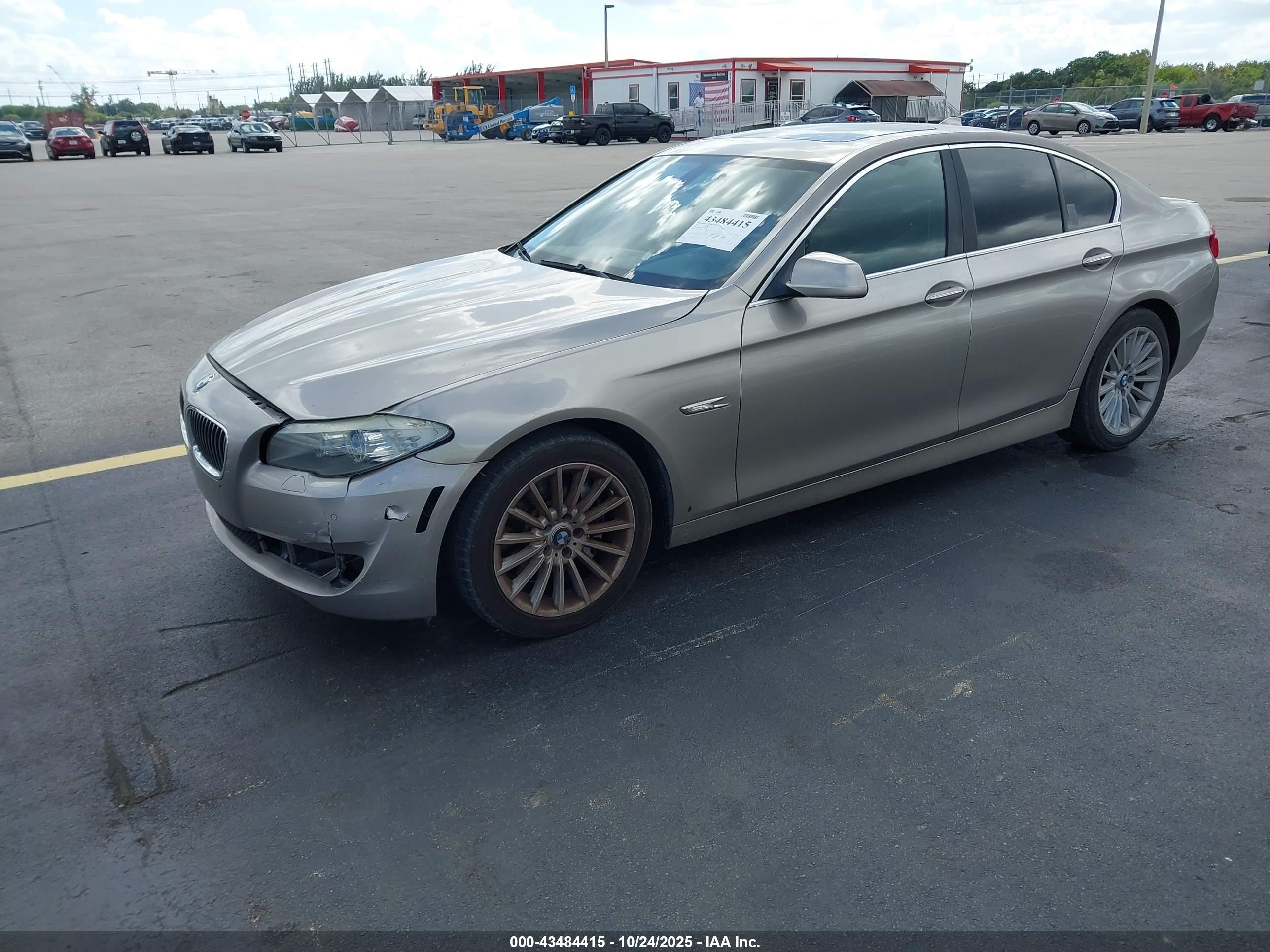 BMW 535I image 2