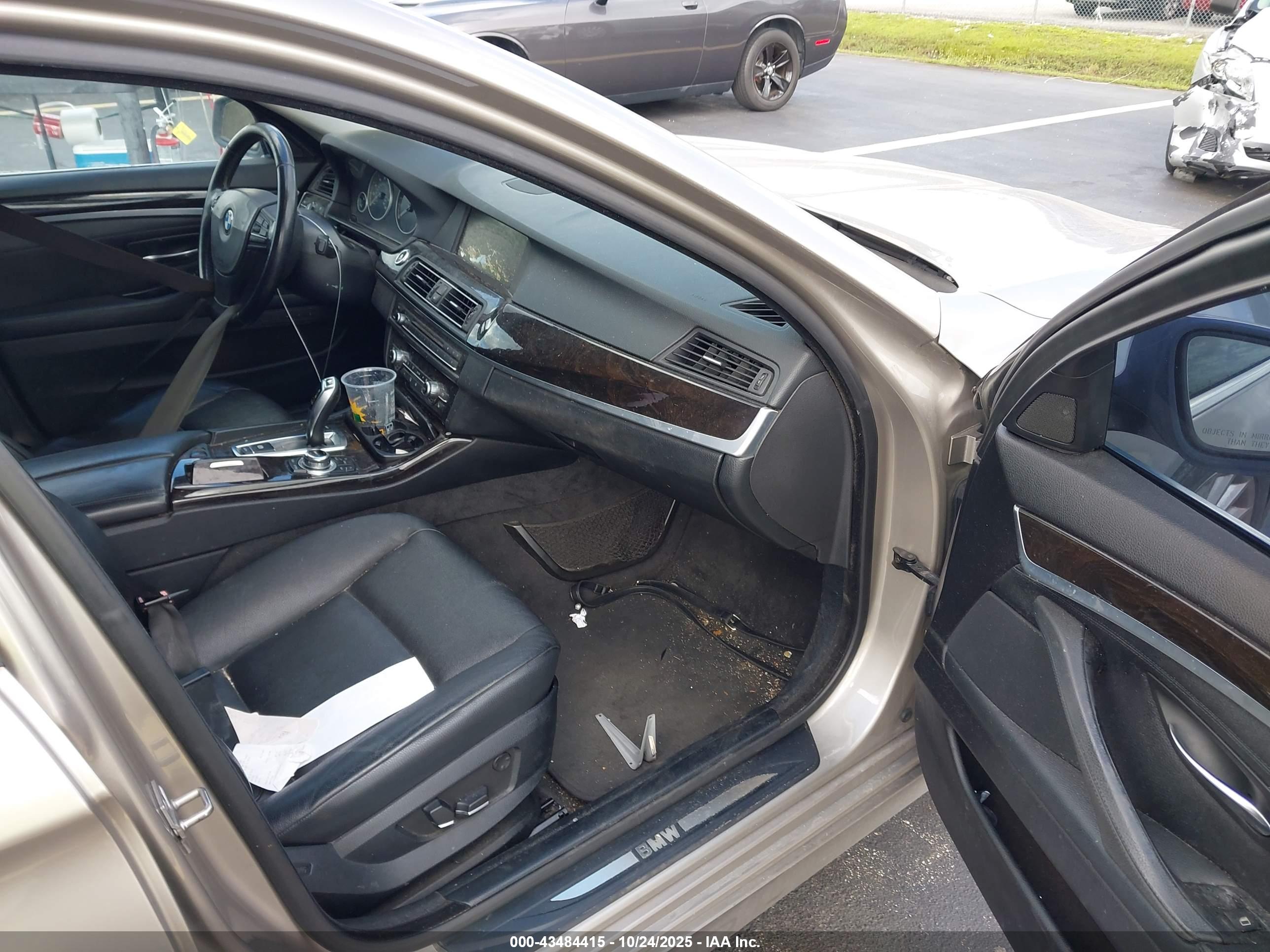 BMW 535I image 5