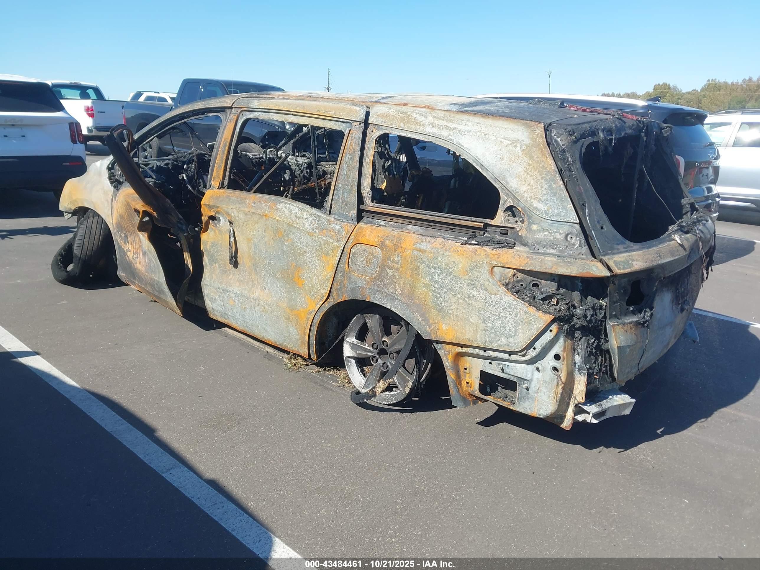 HONDA ODYSSEY image 3