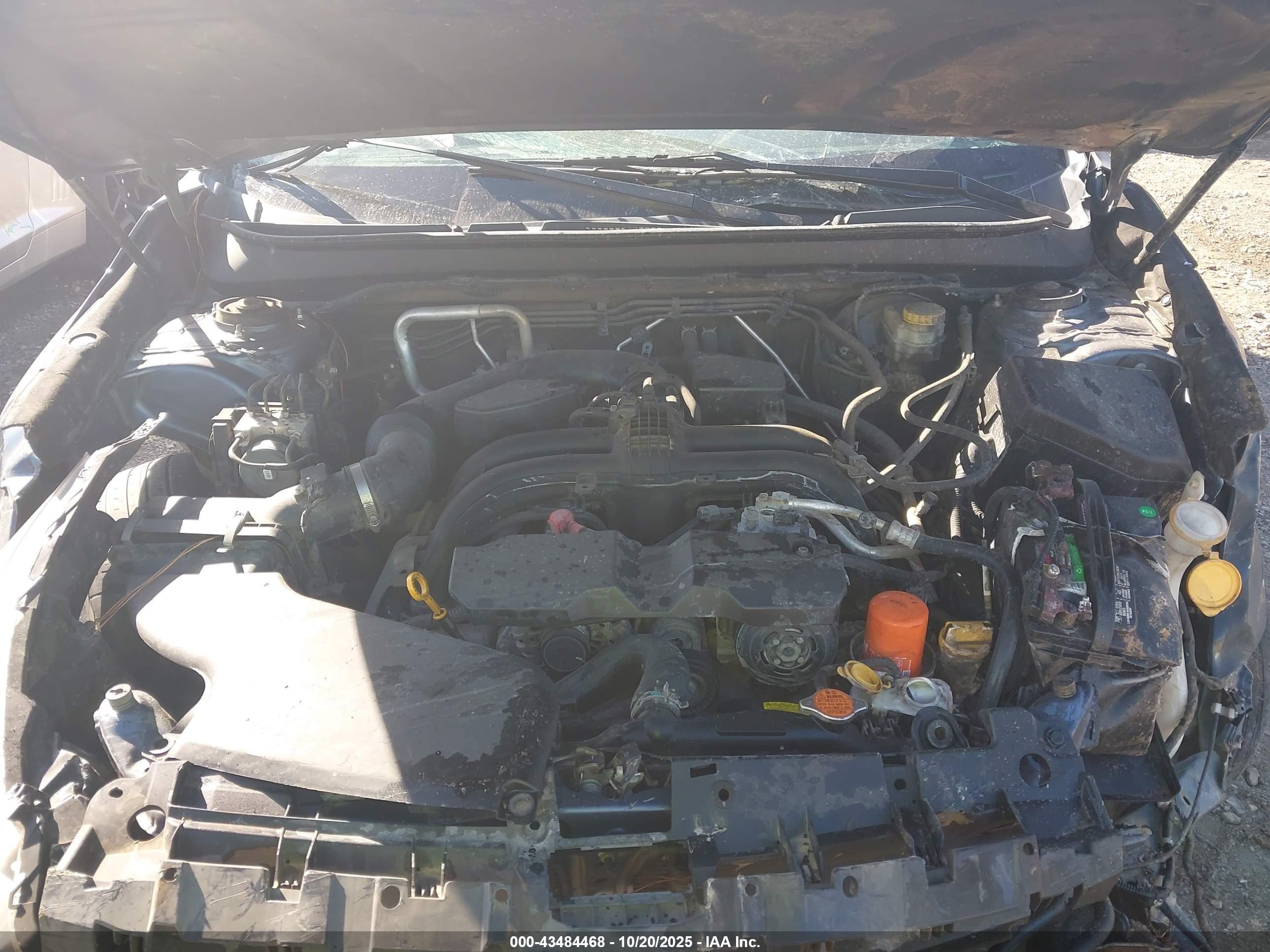 SUBARU OUTBACK image 10