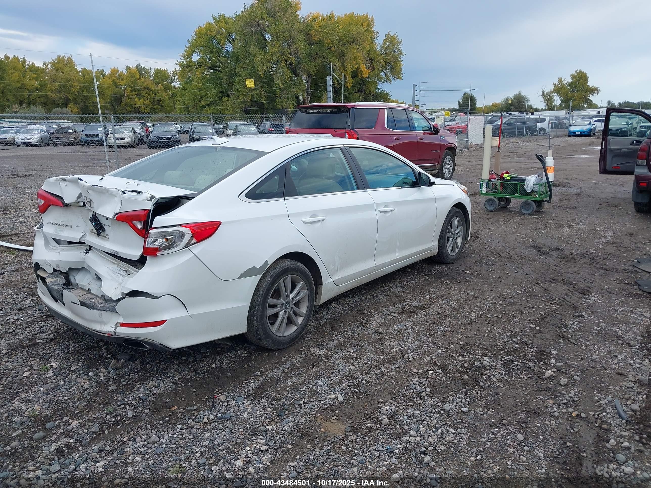 HYUNDAI SONATA image 4