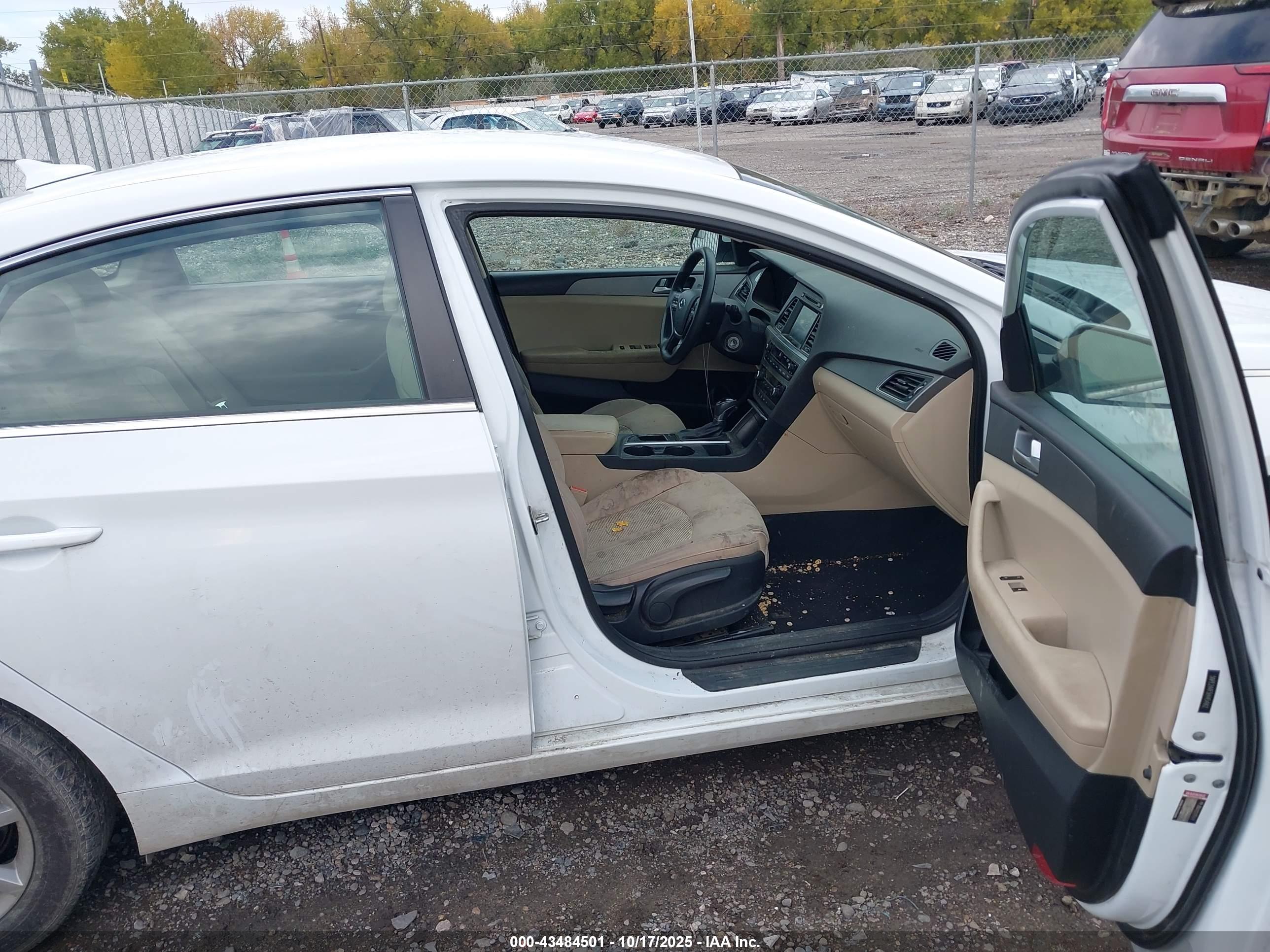 HYUNDAI SONATA image 5
