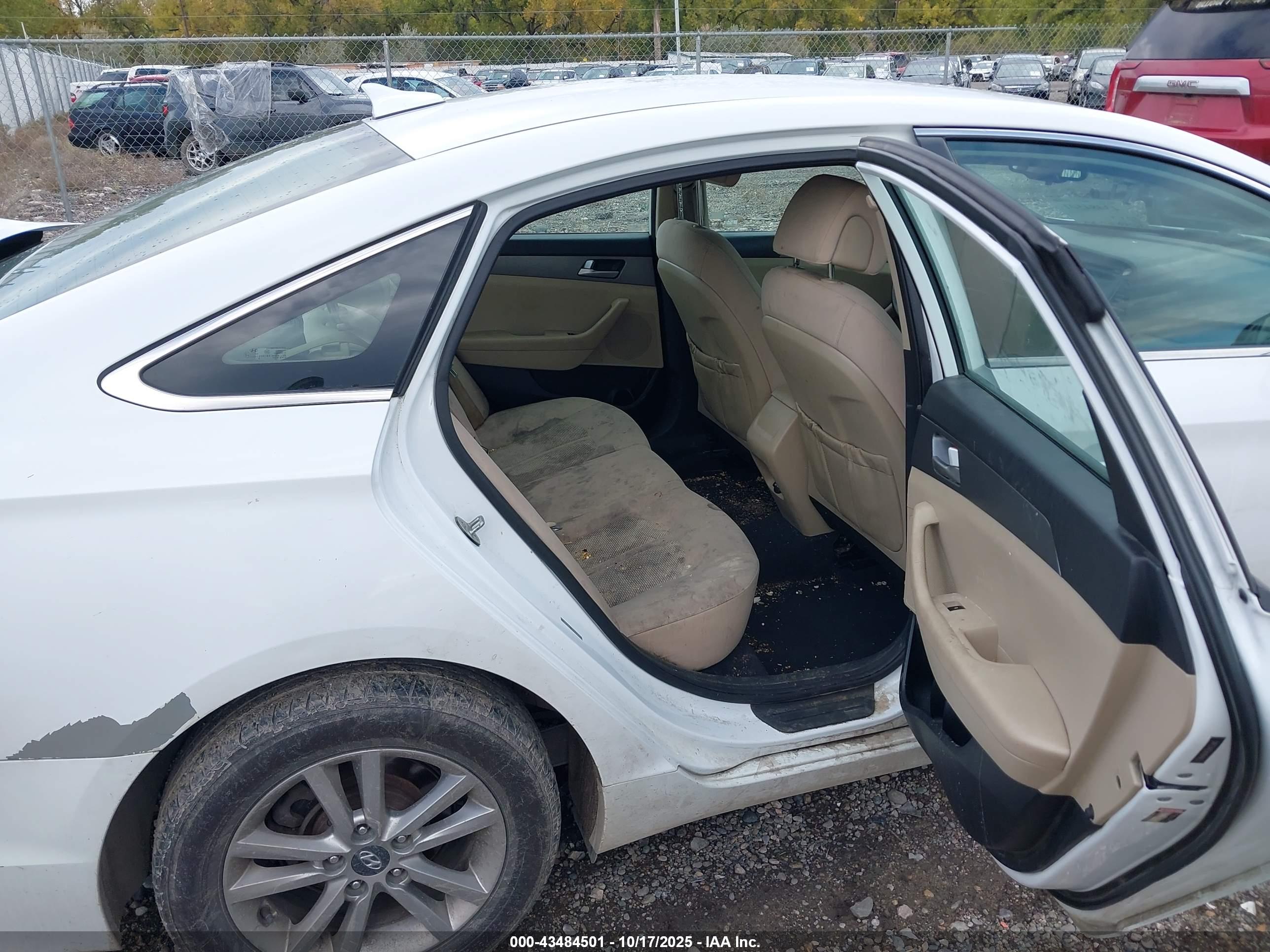 HYUNDAI SONATA image 8