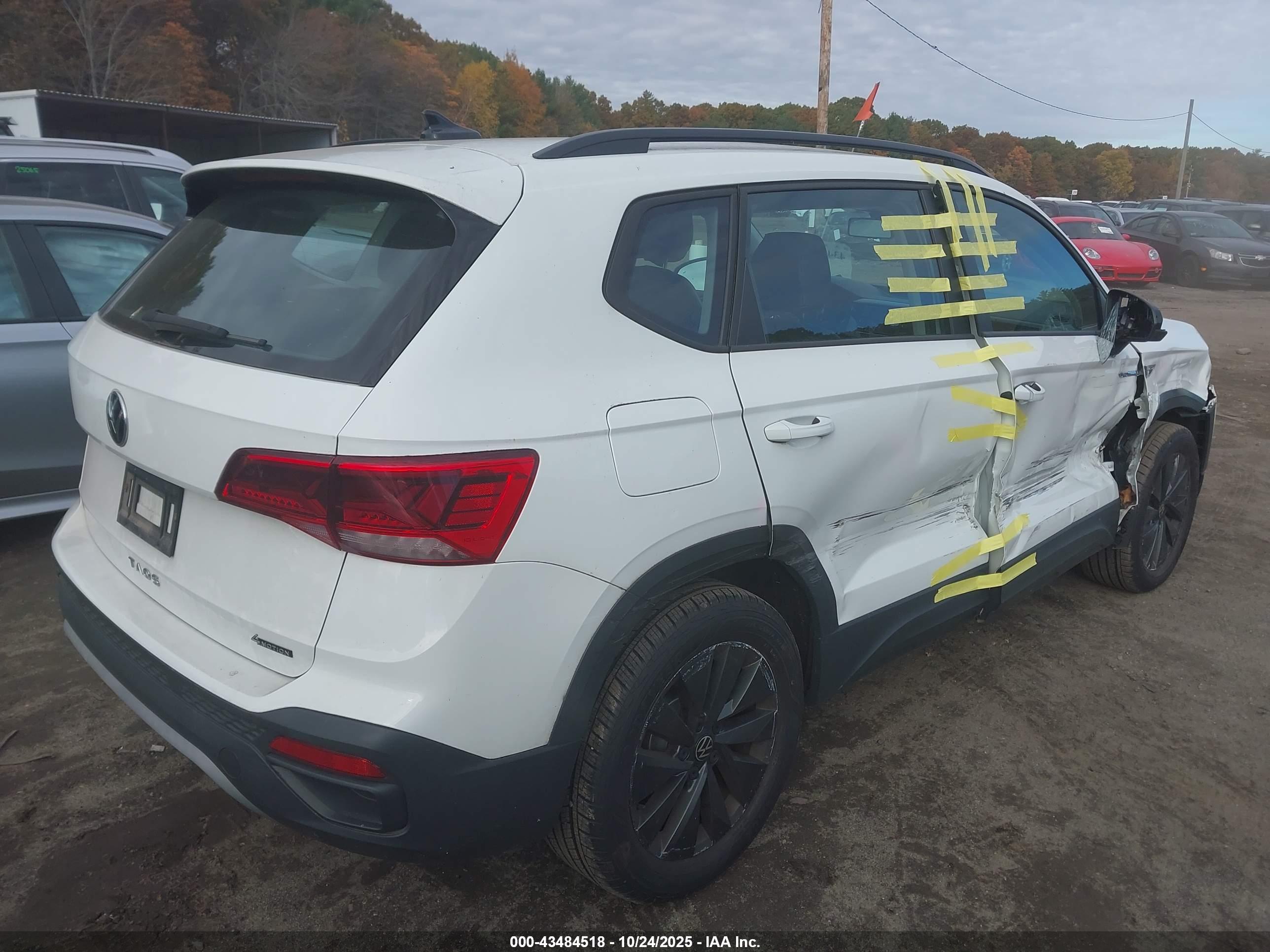 VOLKSWAGEN TAOS image 4