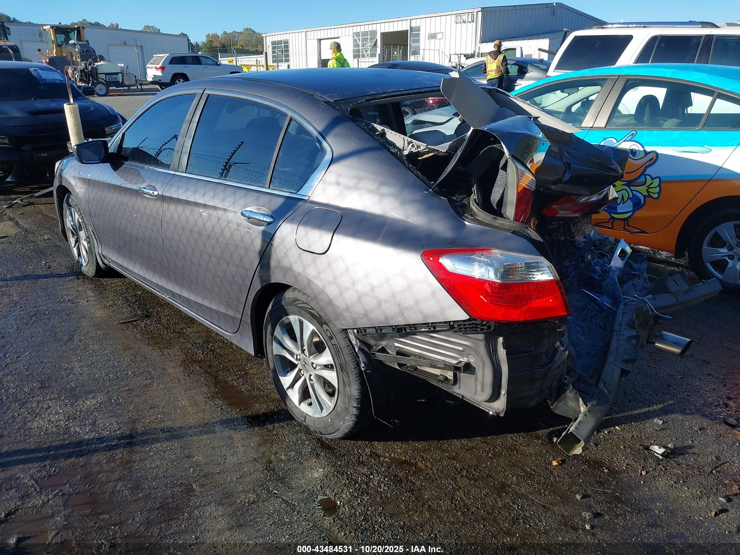 HONDA ACCORD image 3