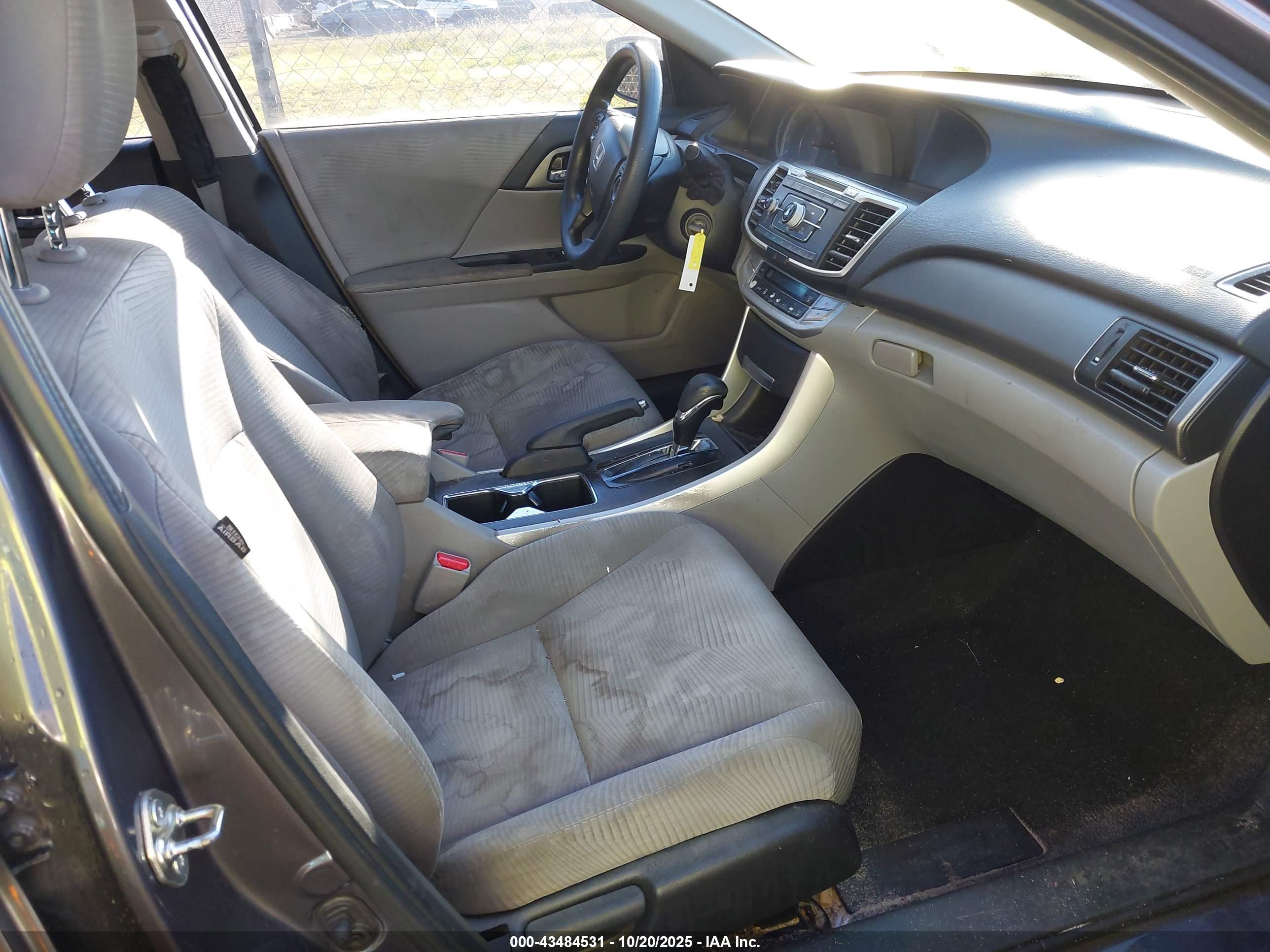 HONDA ACCORD image 5