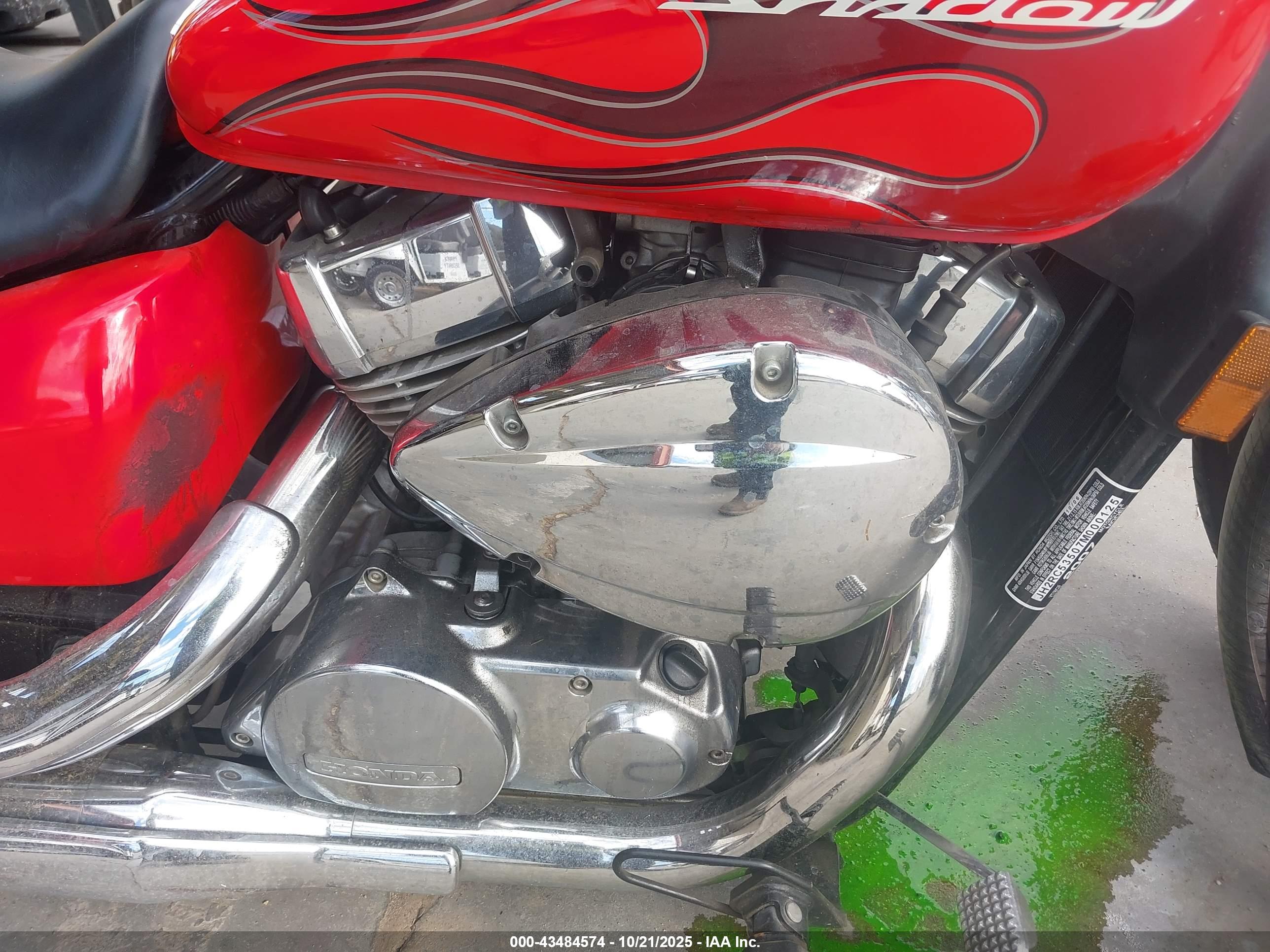 HONDA VT750 image 8