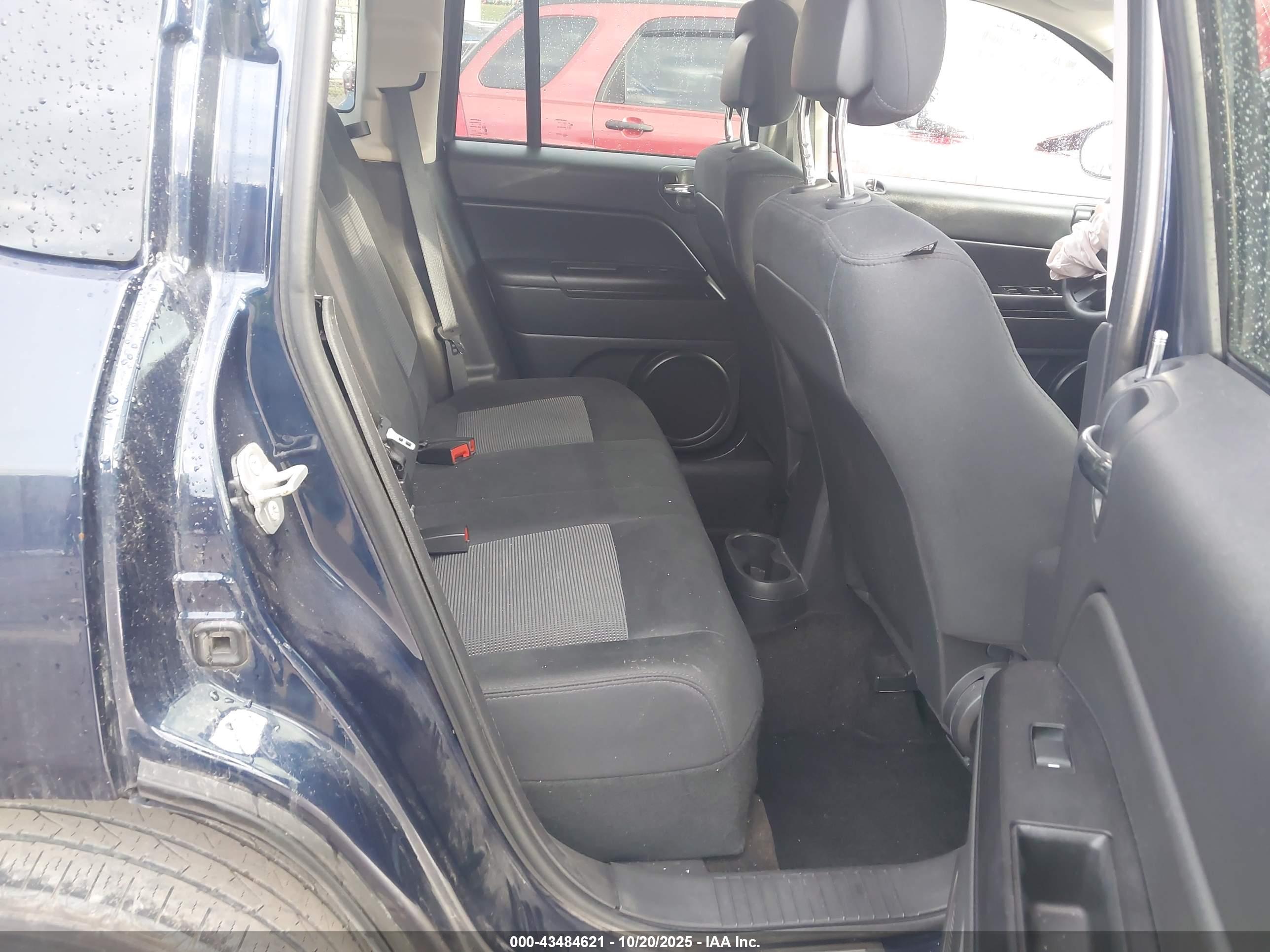JEEP COMPASS image 8