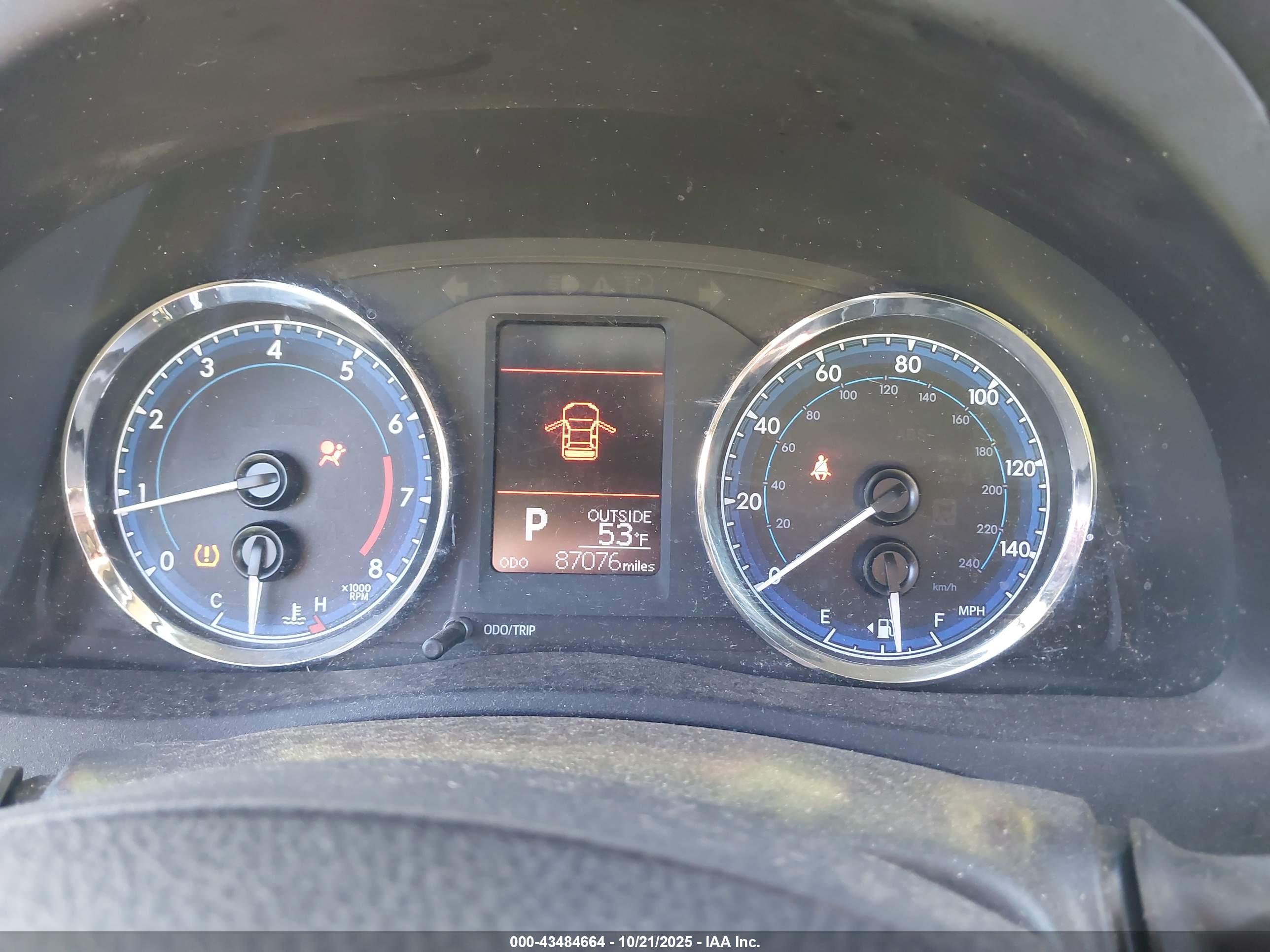 TOYOTA COROLLA image 7