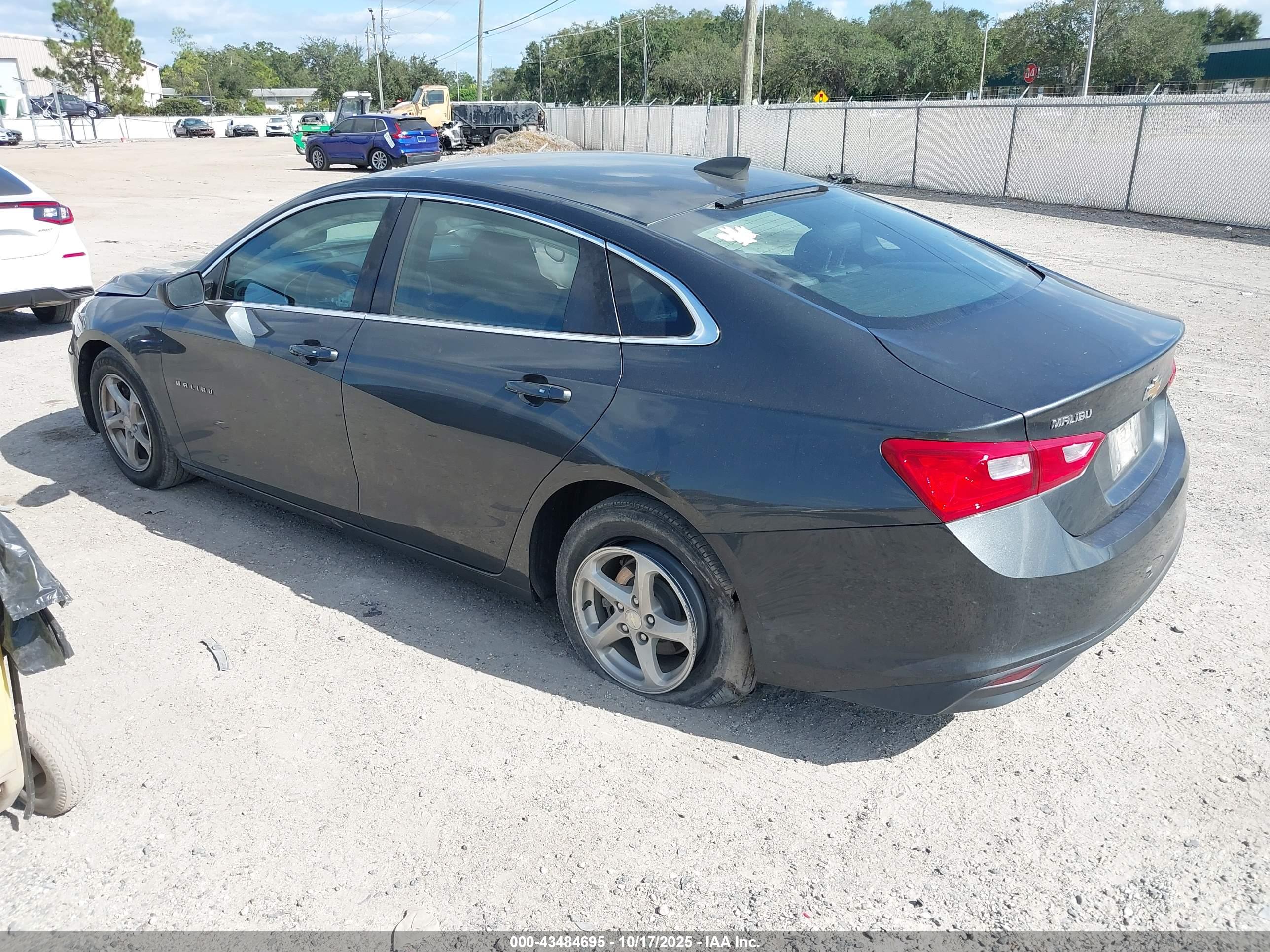 CHEVROLET MALIBU image 3
