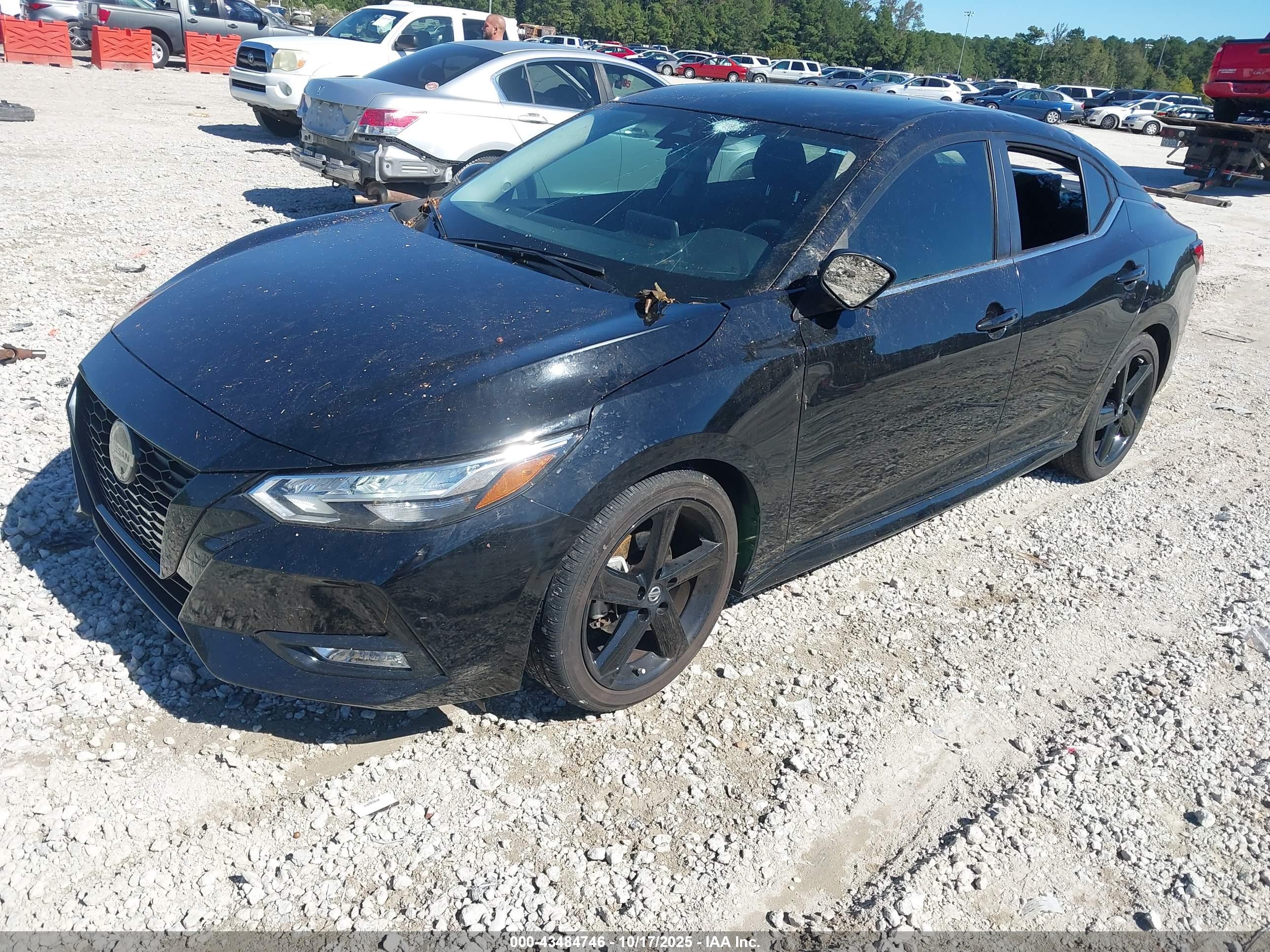 NISSAN SENTRA image 2