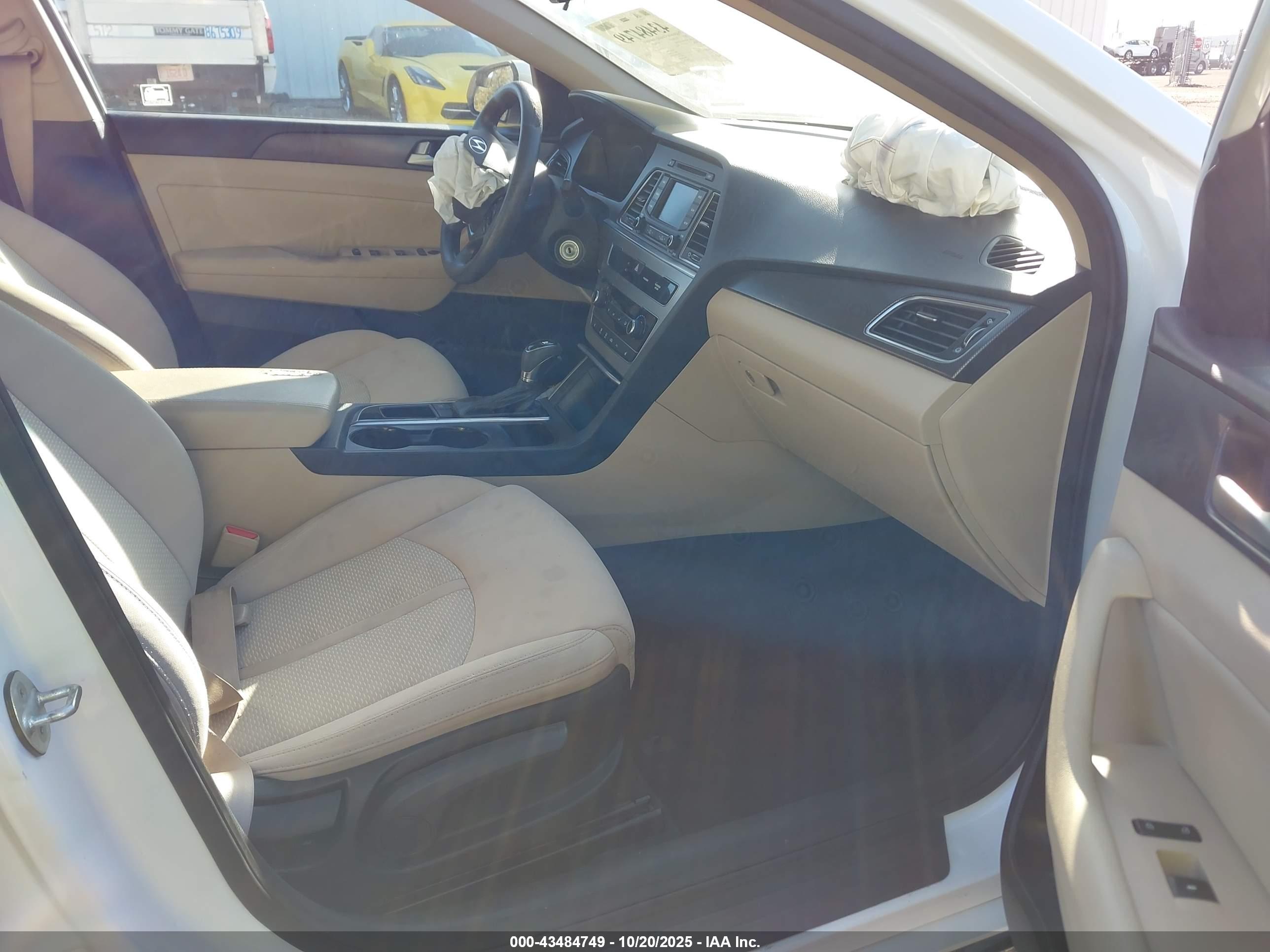 HYUNDAI SONATA image 5