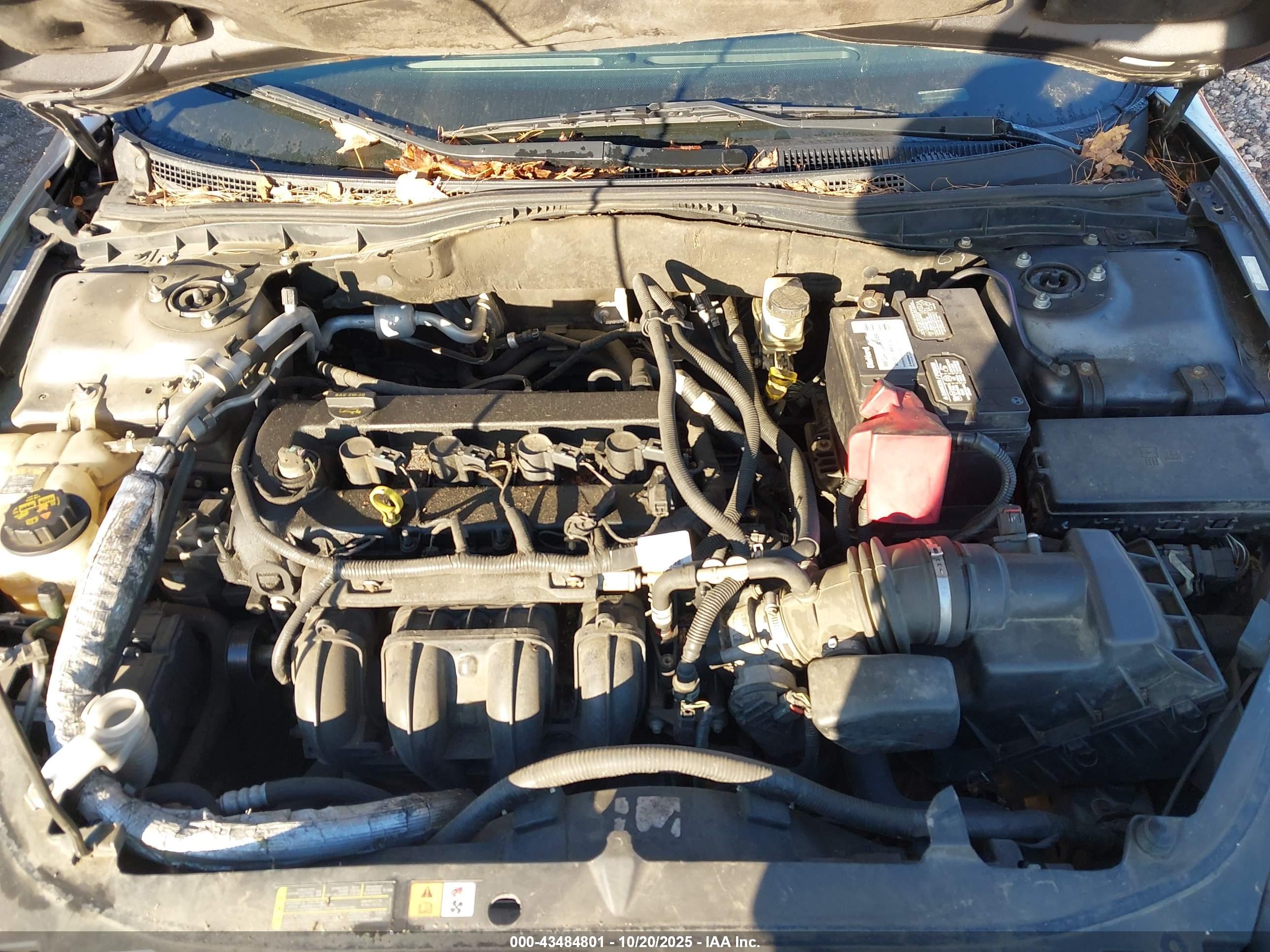 FORD FUSION image 10