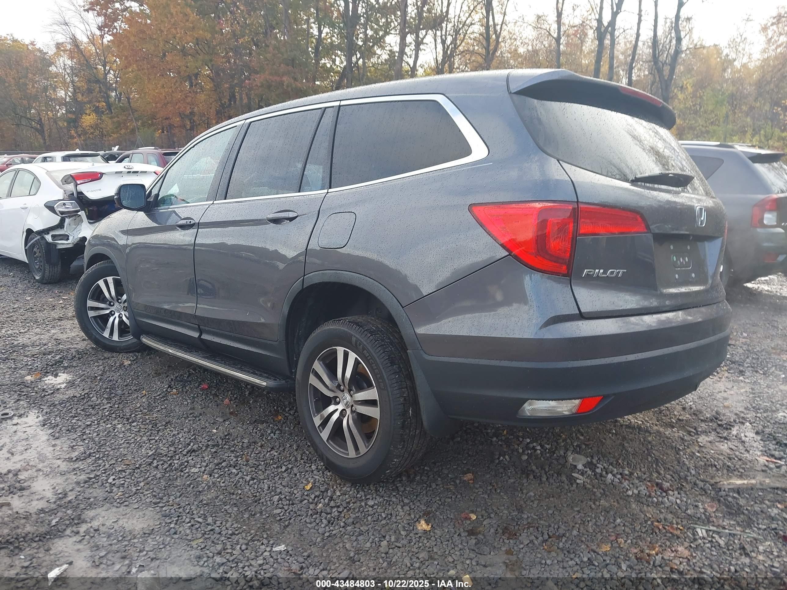 HONDA PILOT image 3