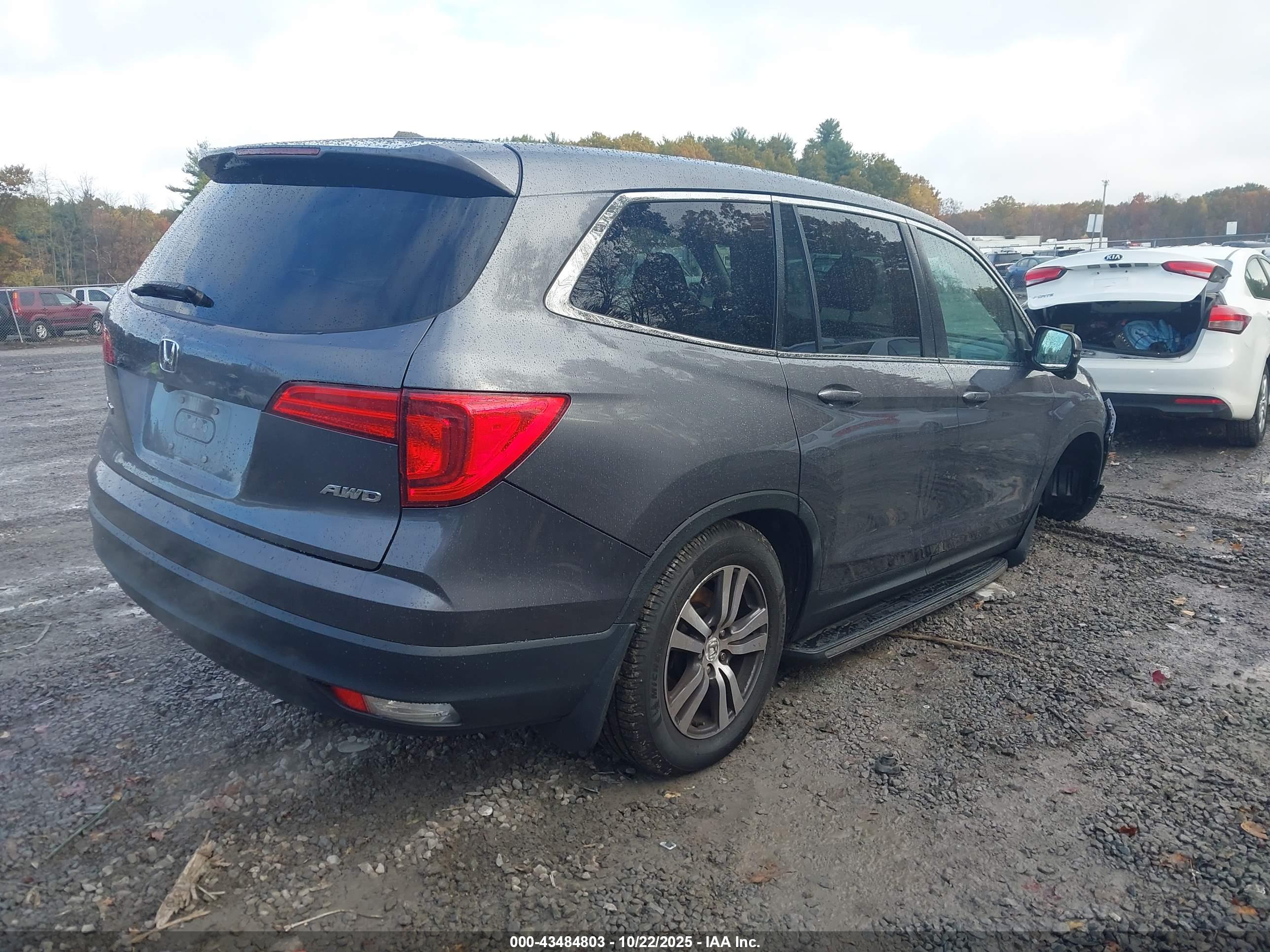 HONDA PILOT image 4