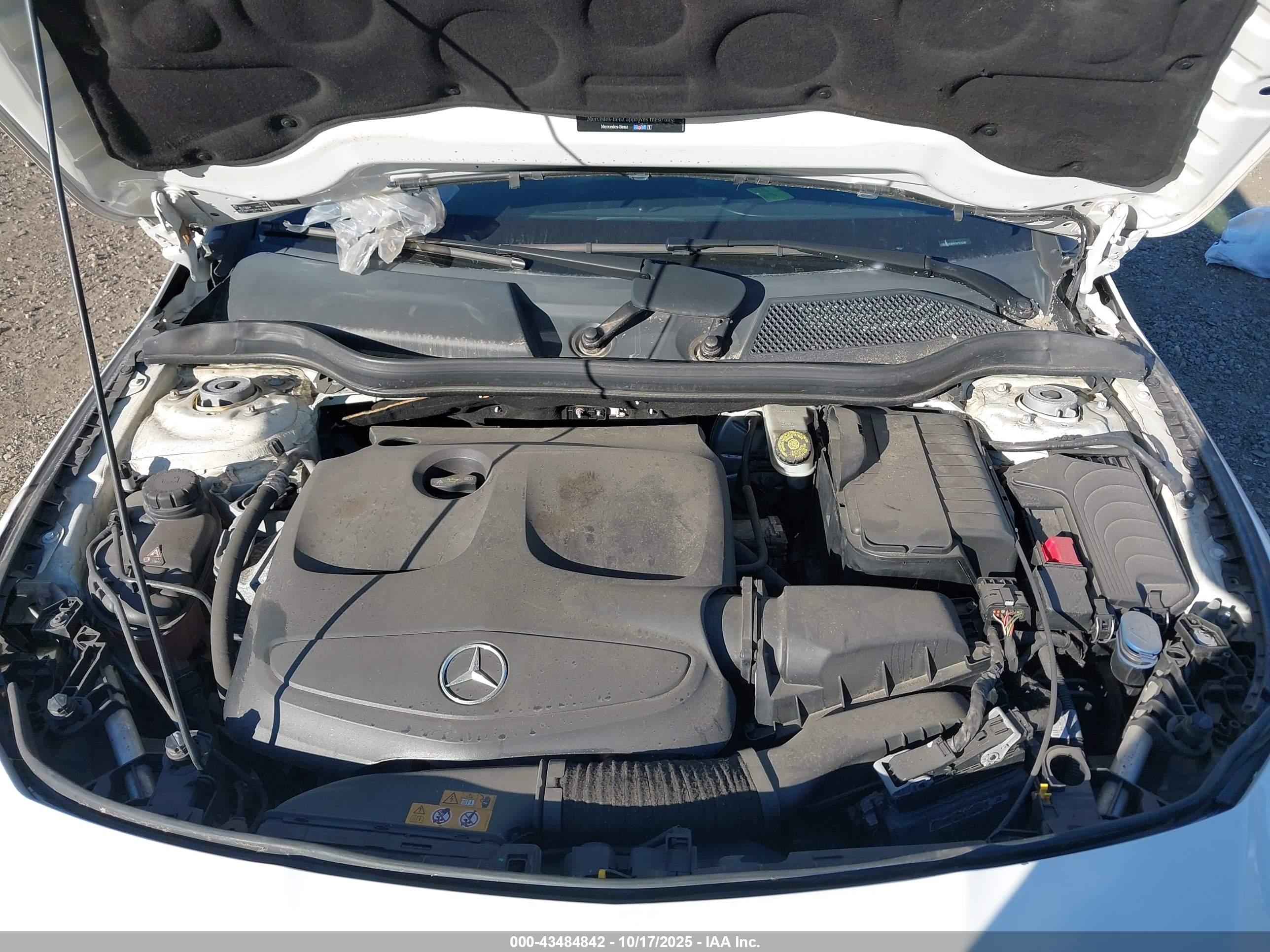 MERCEDES-BENZ CLA image 10