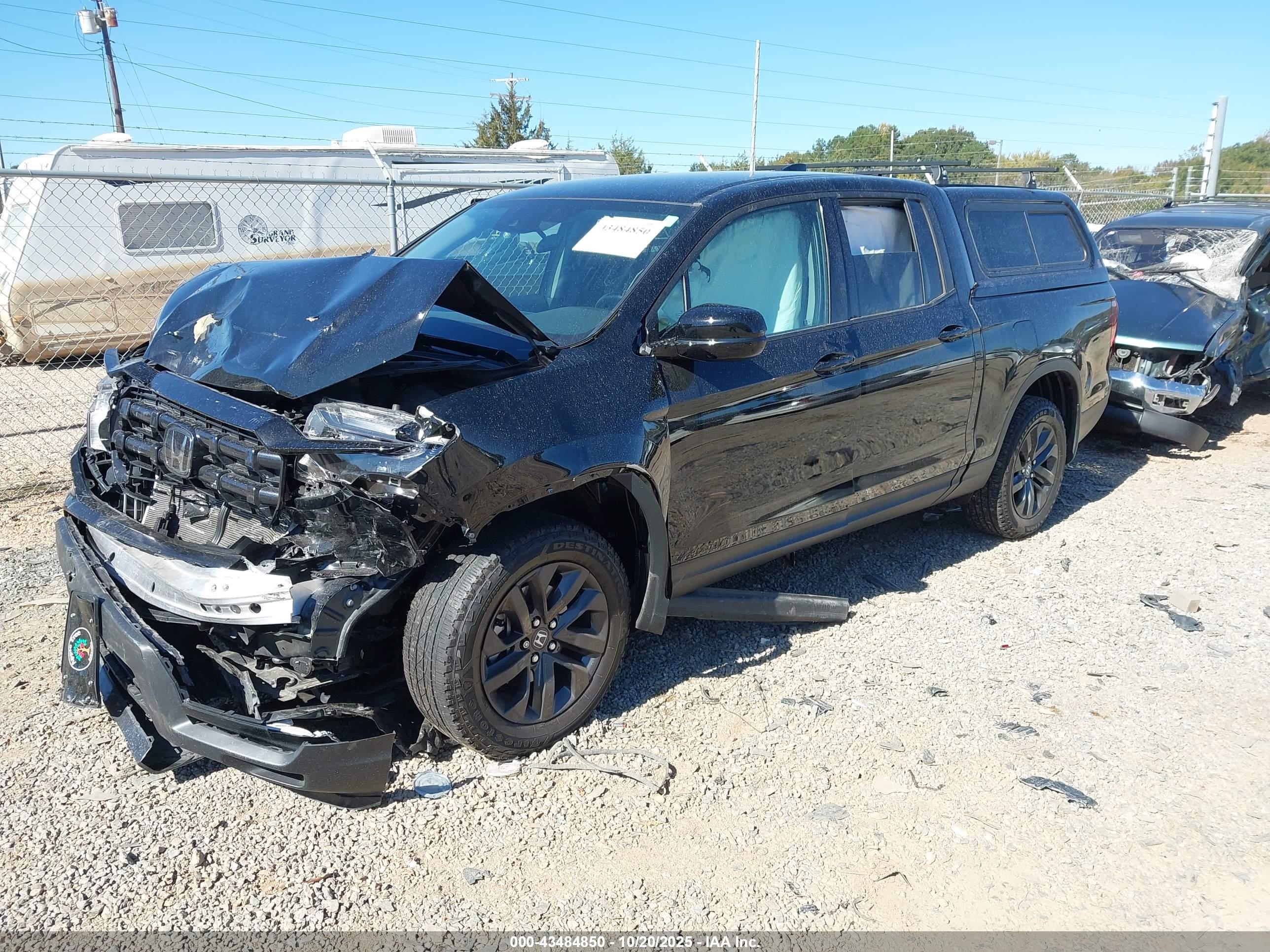 HONDA RIDGELINE image 2