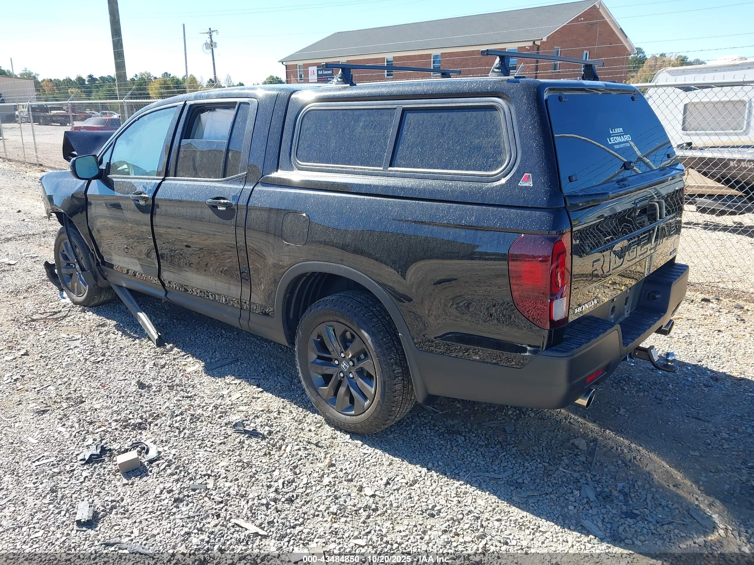HONDA RIDGELINE image 3