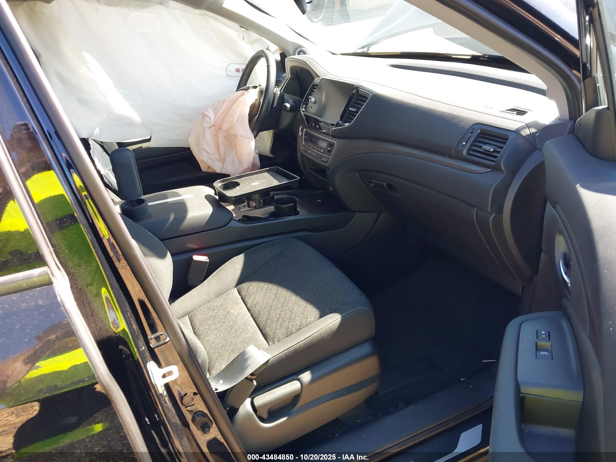 HONDA RIDGELINE image 5