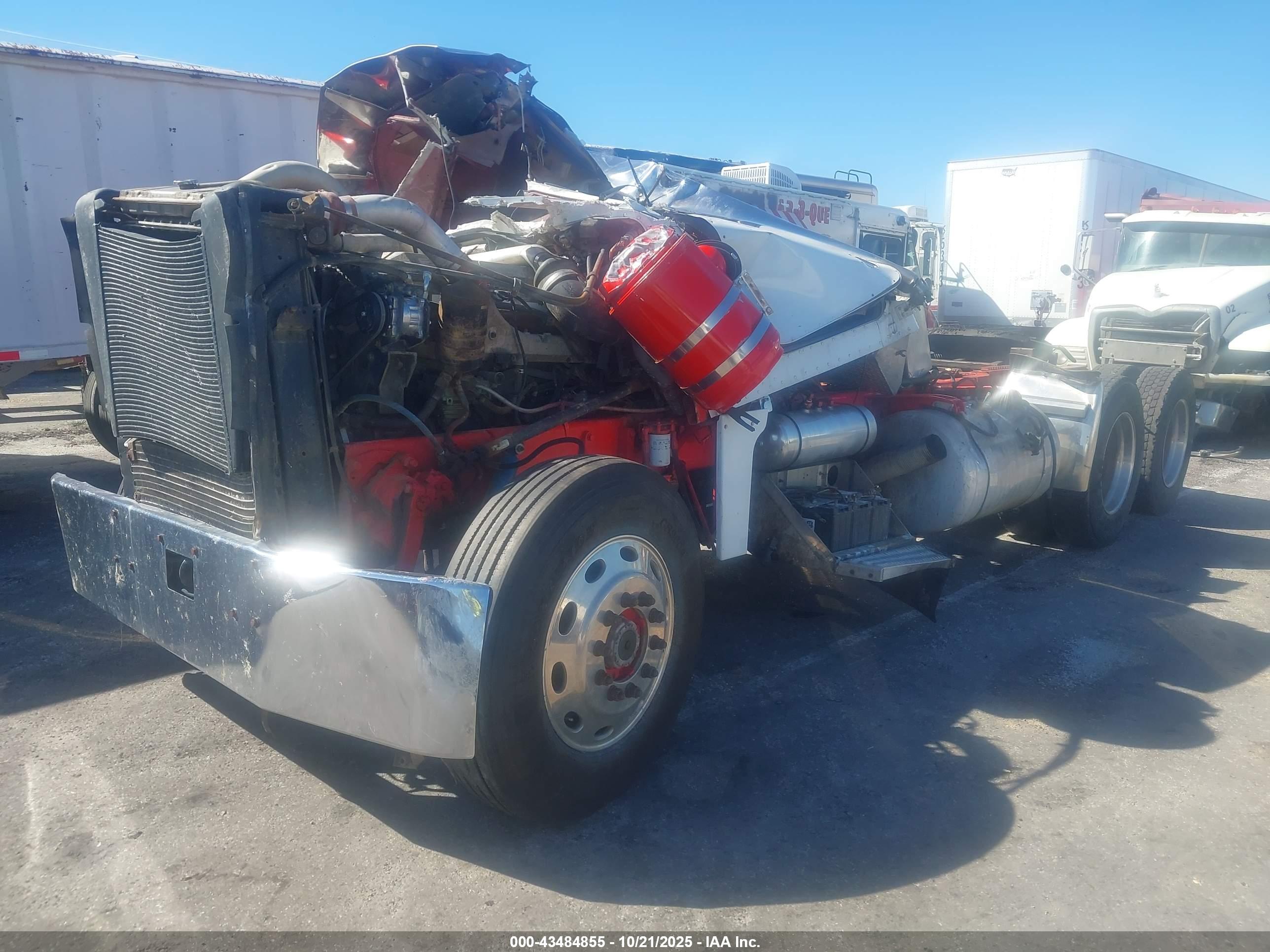 PETERBILT 379 image 2