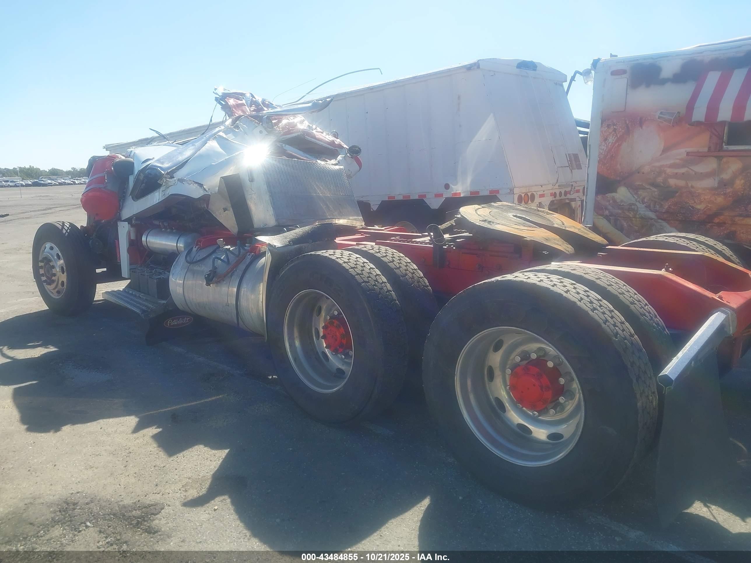 PETERBILT 379 image 3