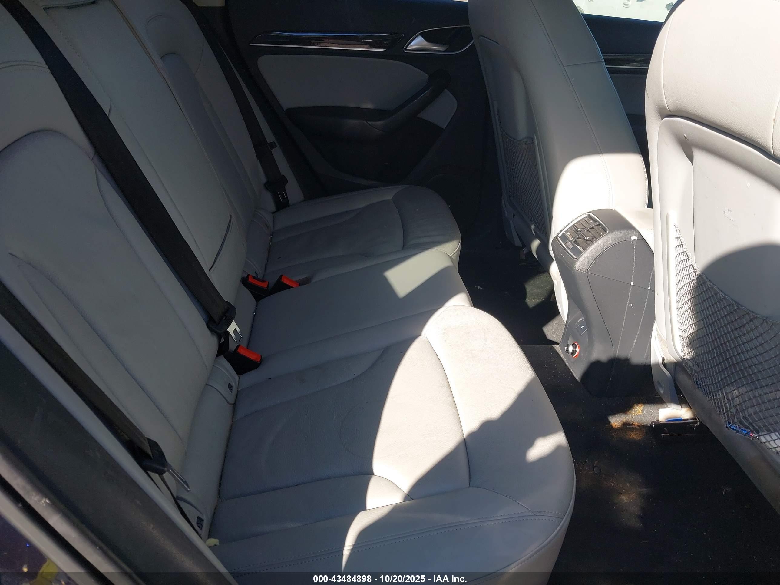 AUDI Q3 image 8