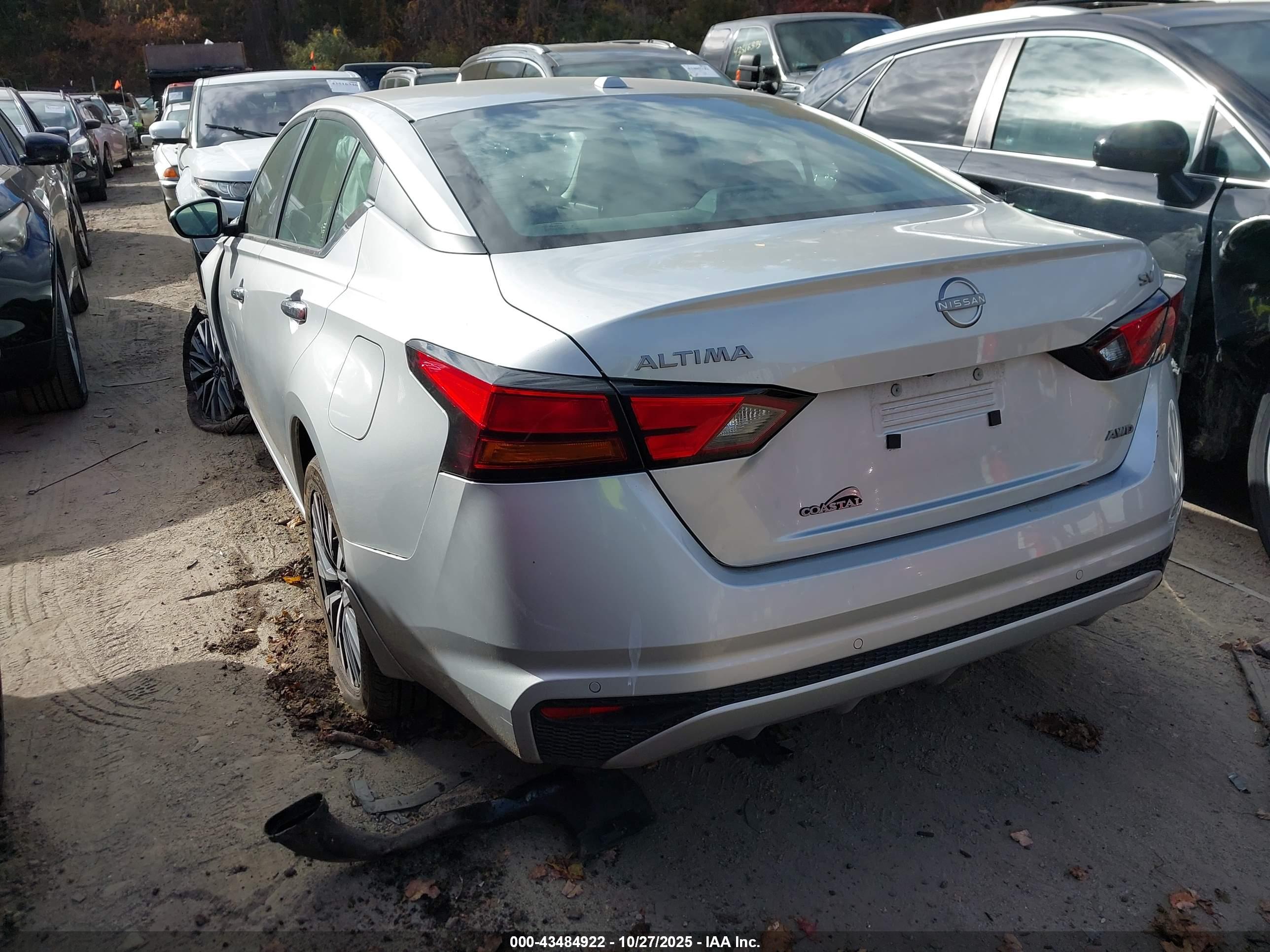 NISSAN ALTIMA image 3