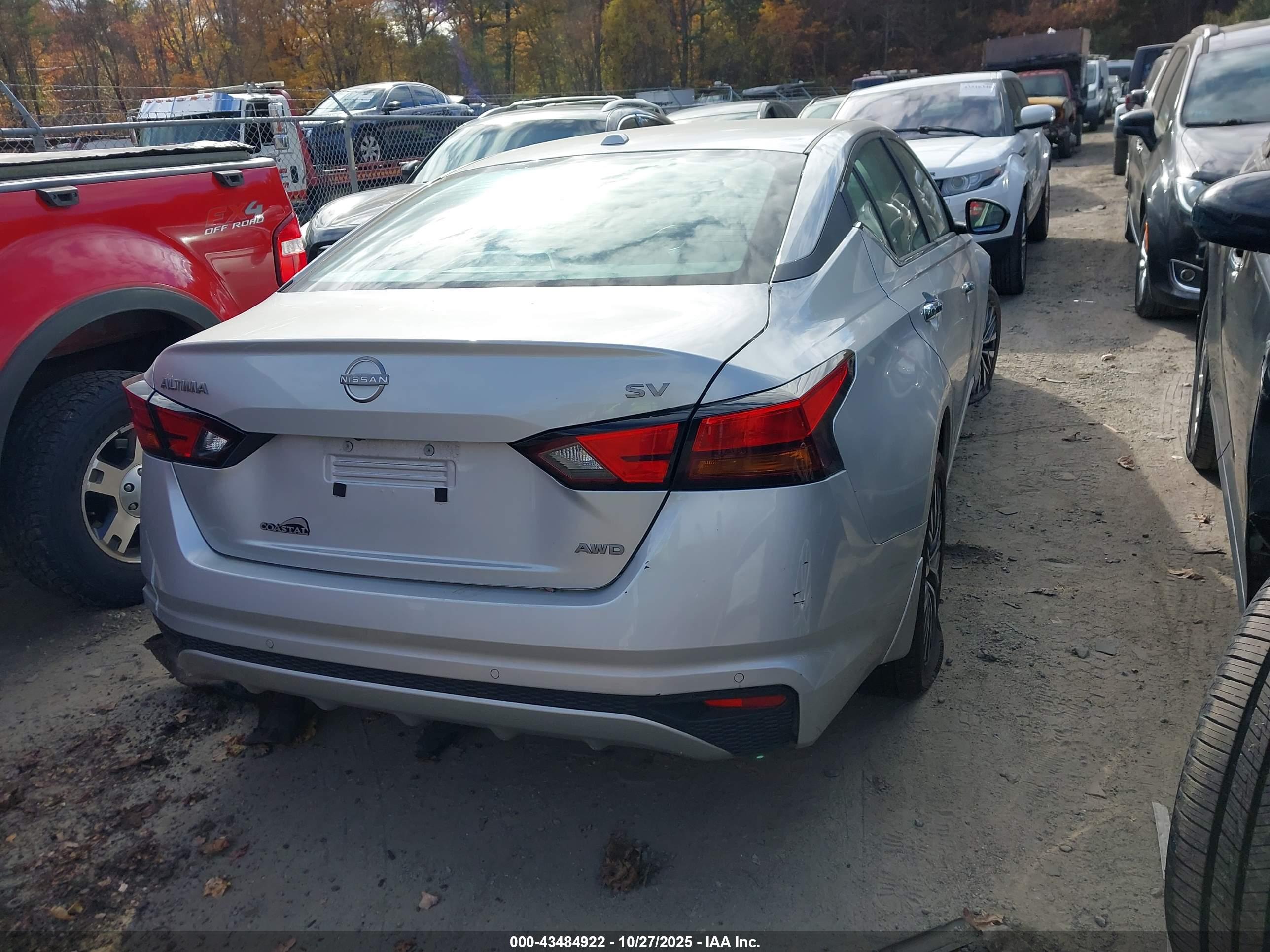 NISSAN ALTIMA image 4