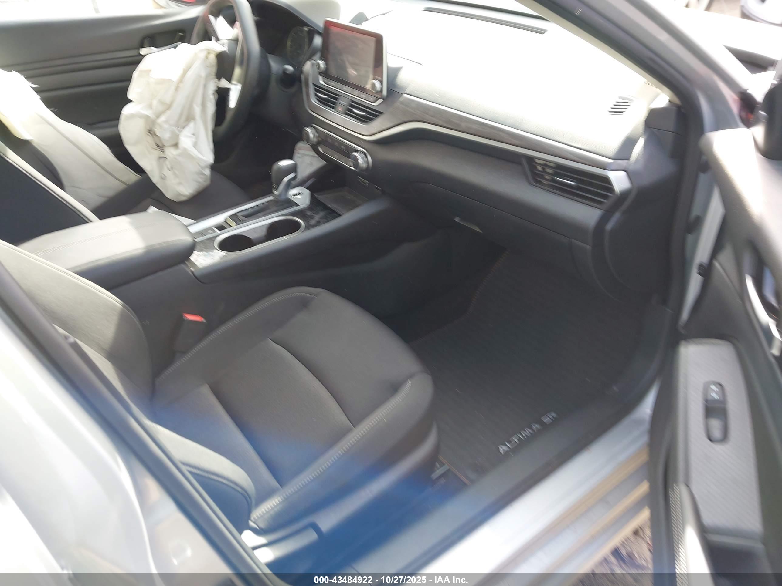 NISSAN ALTIMA image 5