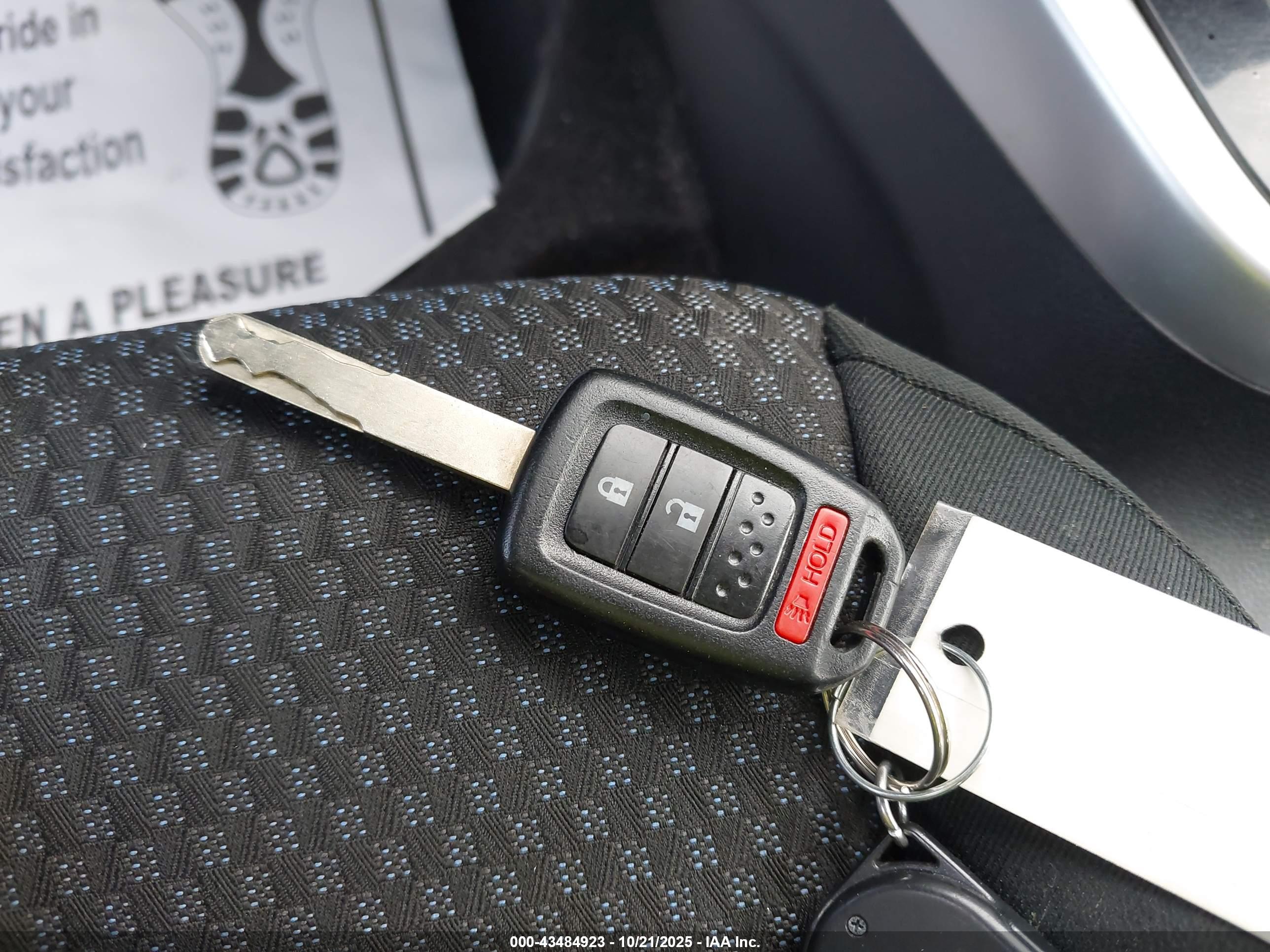 HONDA FIT image 11