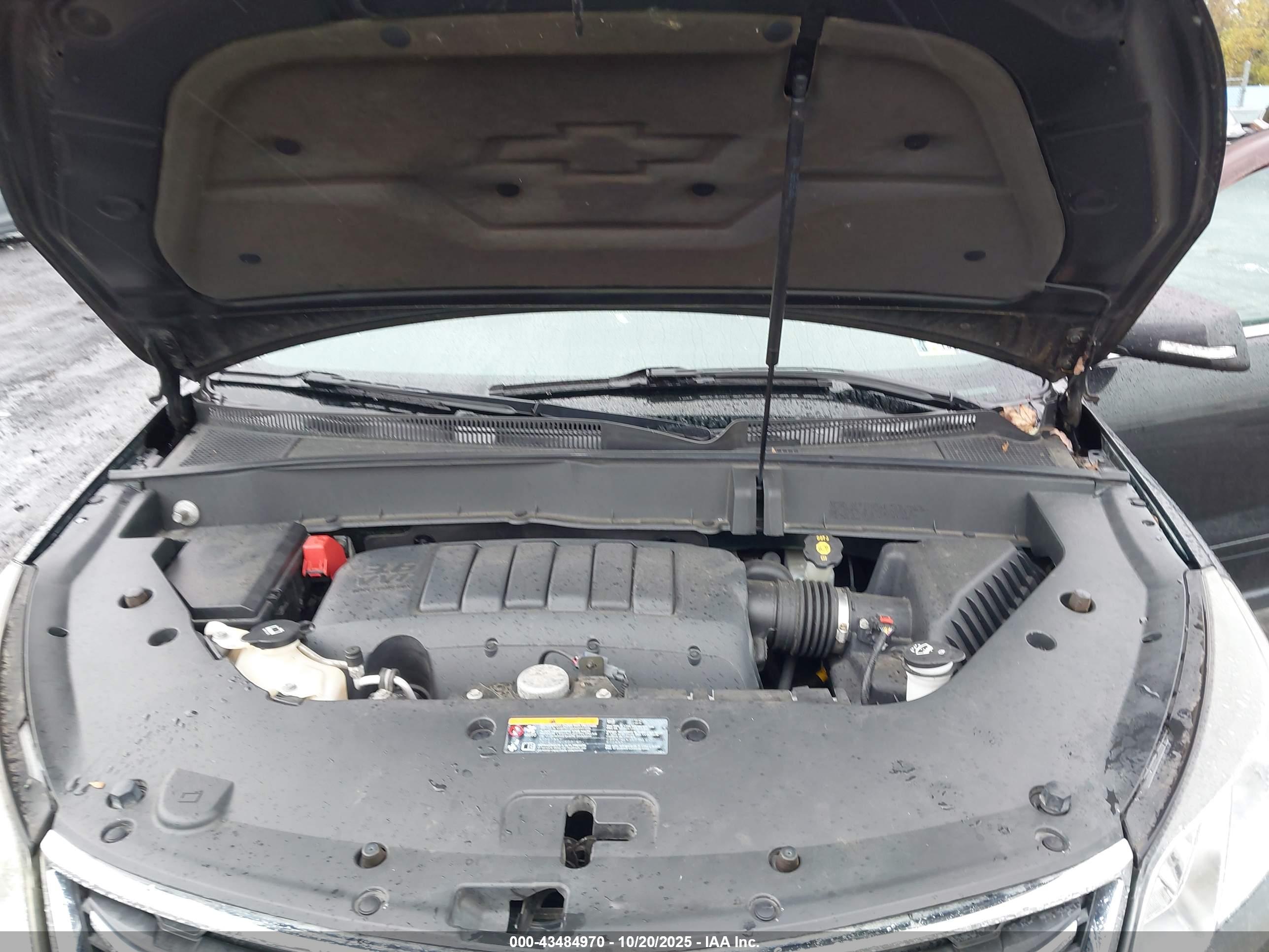 CHEVROLET TRAVERSE image 10