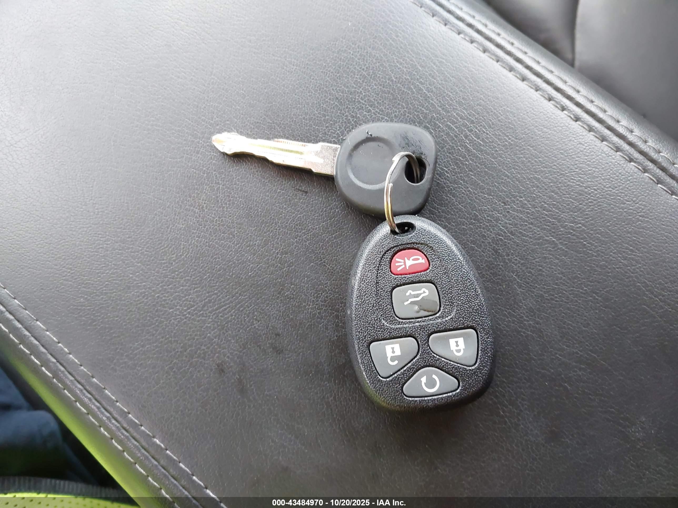 CHEVROLET TRAVERSE image 11