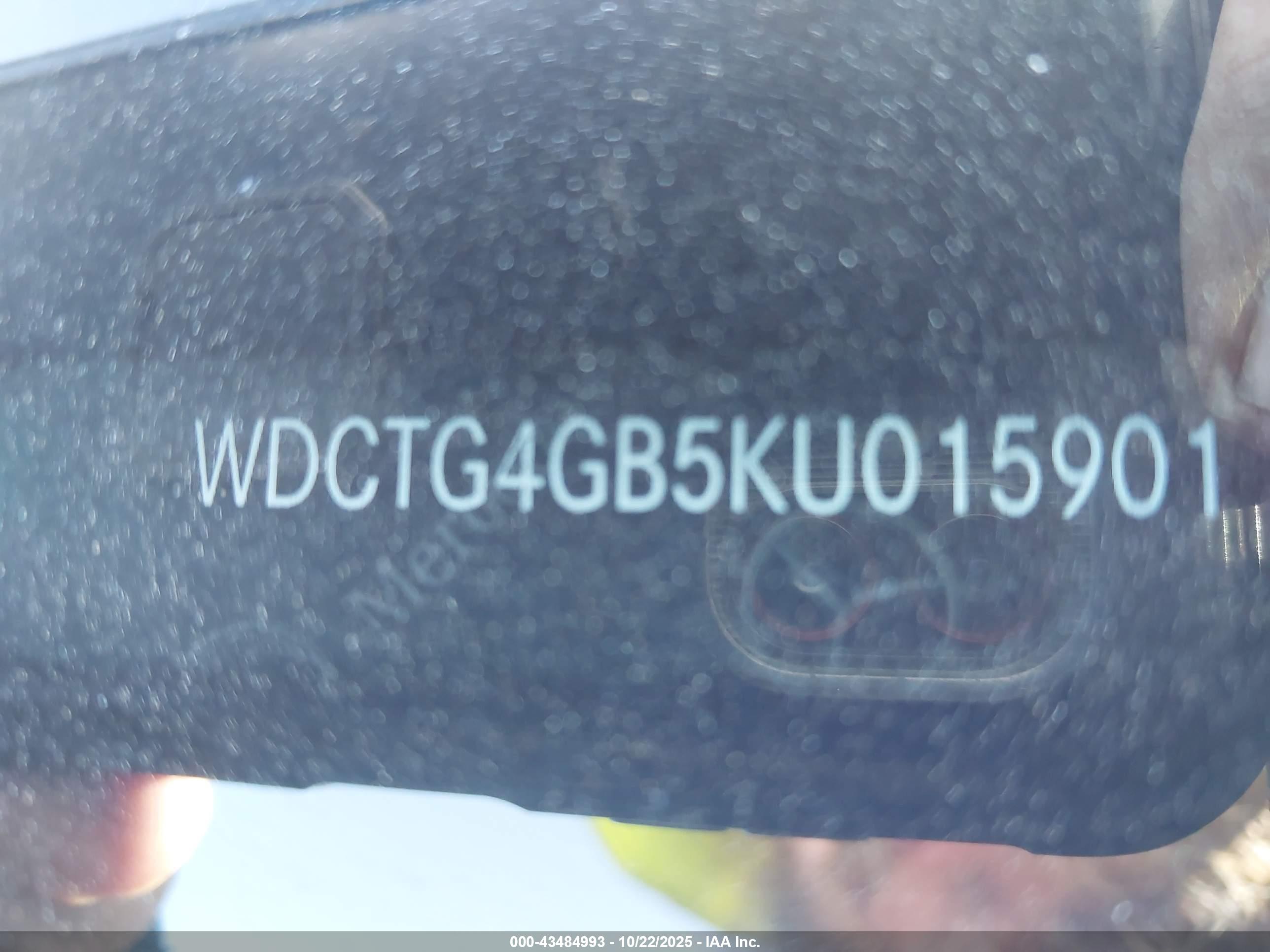 MERCEDES-BENZ GLA image 9