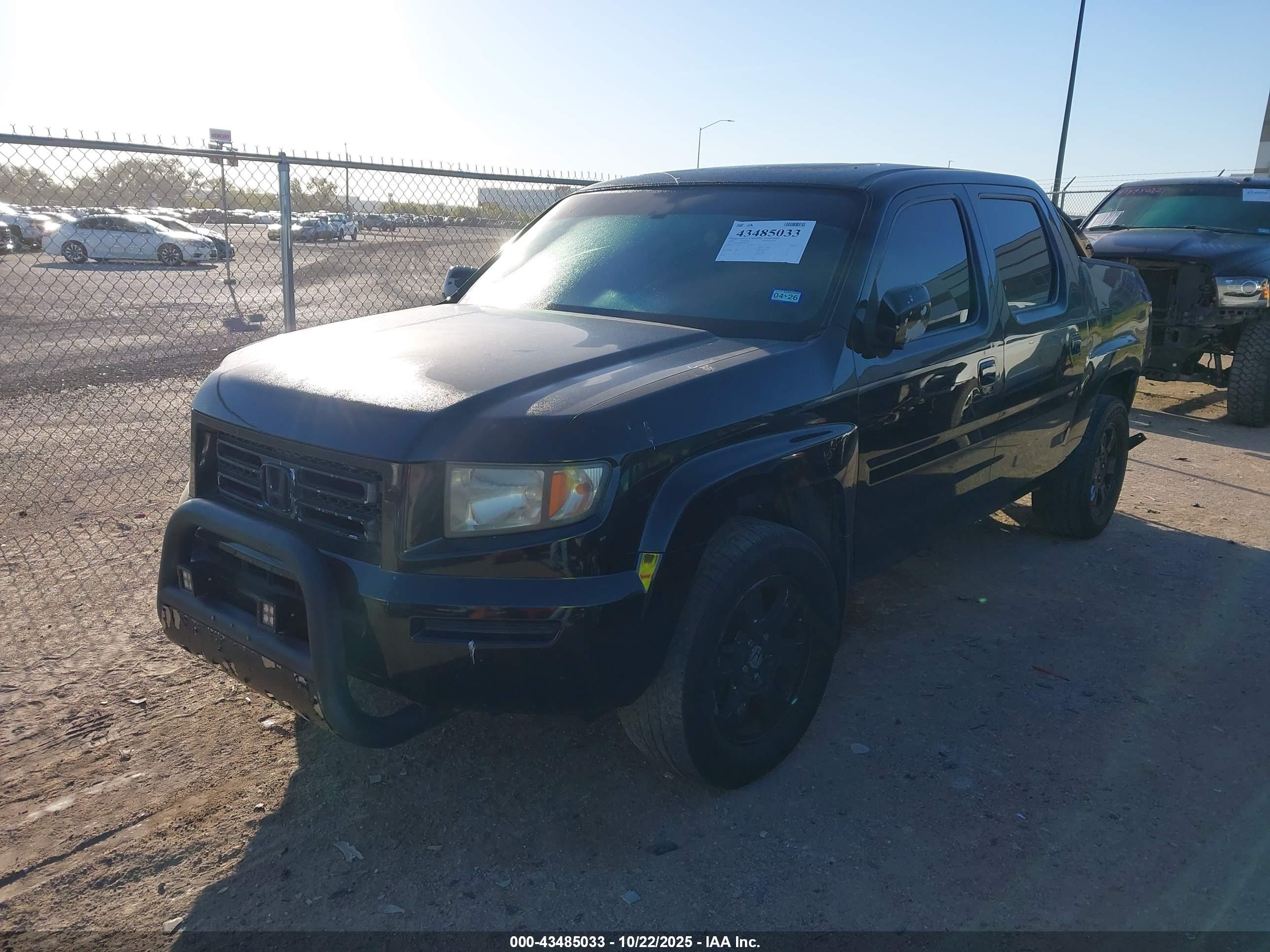 HONDA RIDGELINE image 2